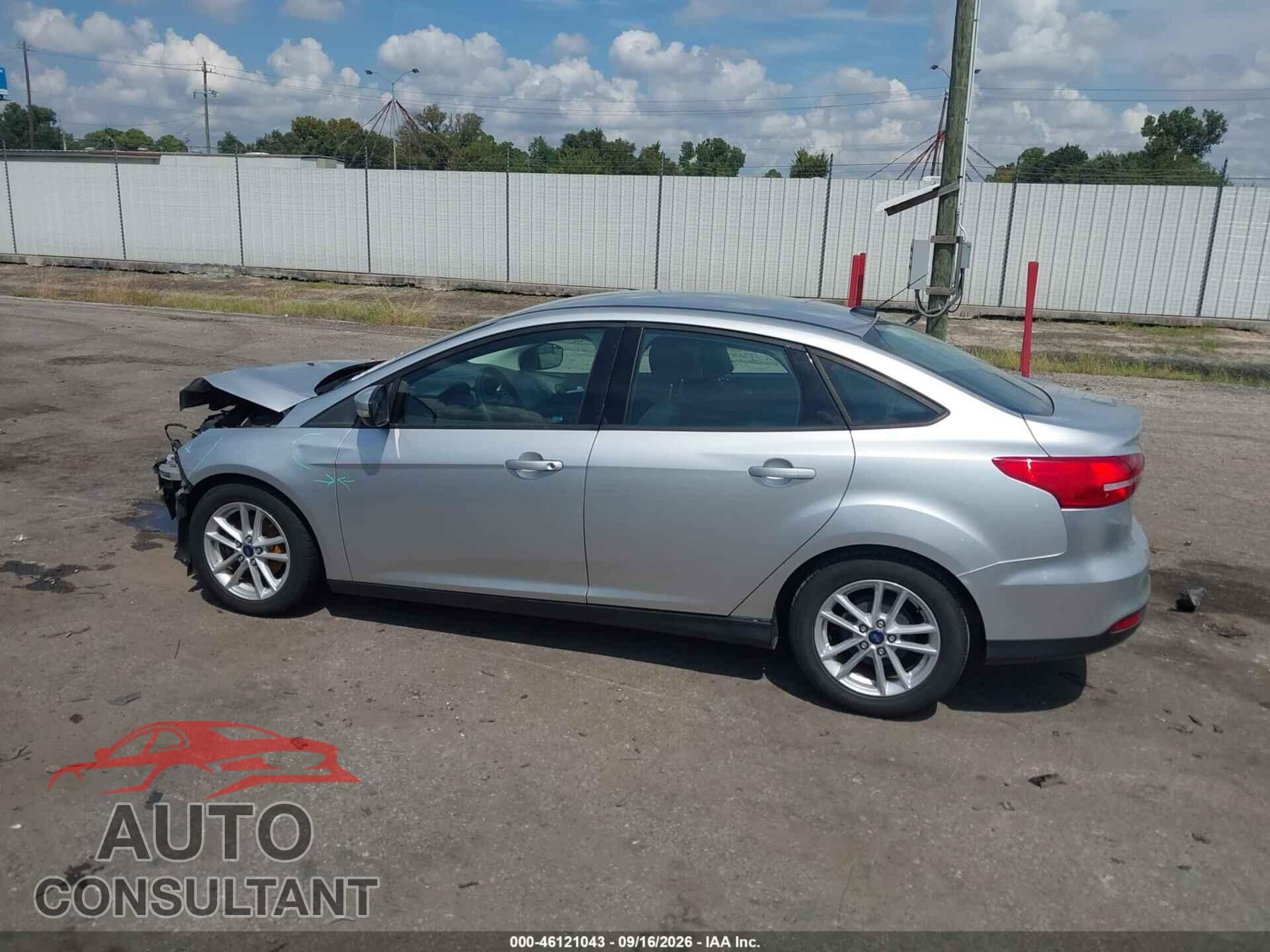 FORD FOCUS 2017 - 1FADP3F29HL328587