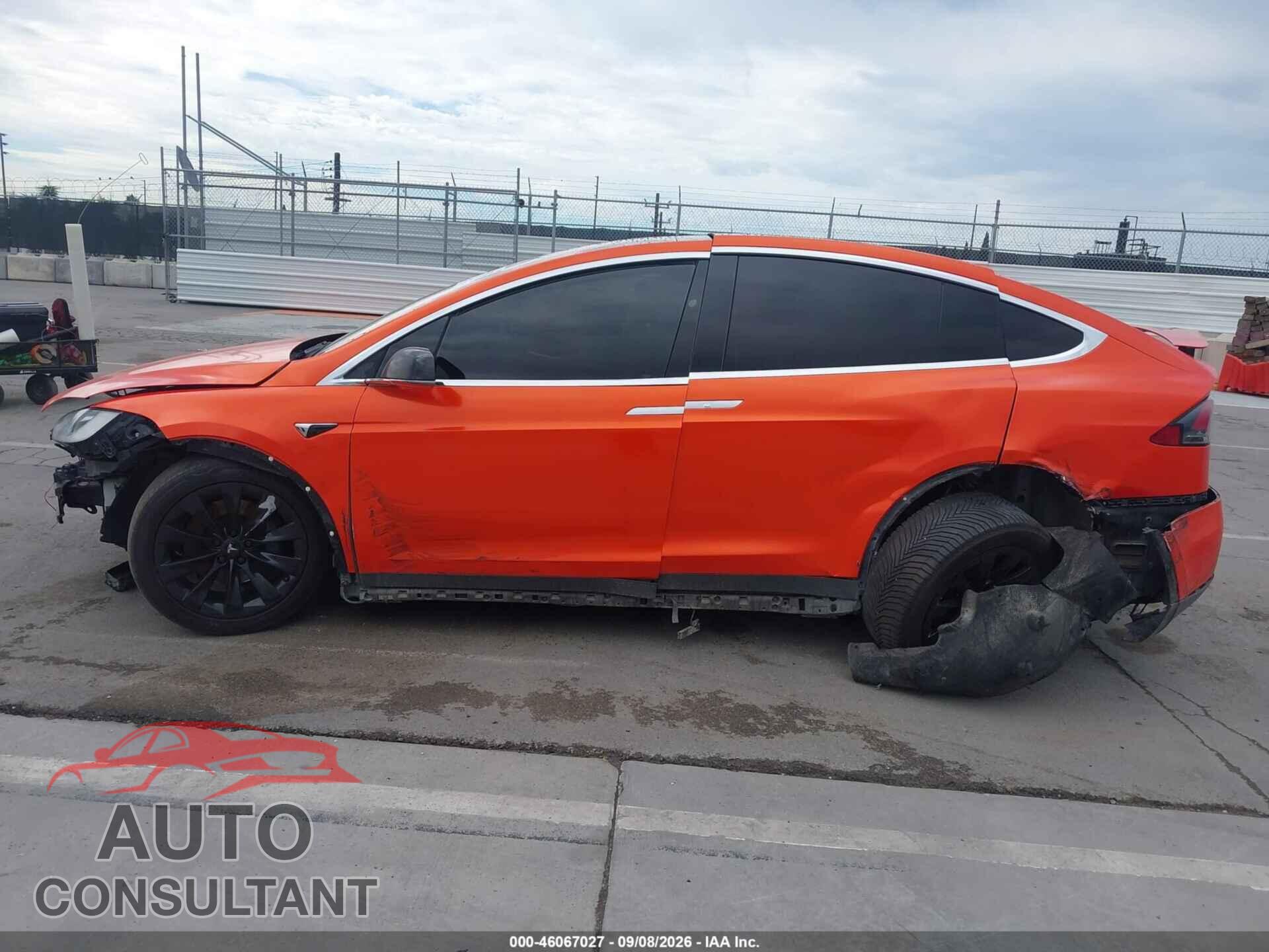TESLA MODEL X 2016 - 5YJXCDE22GF032208