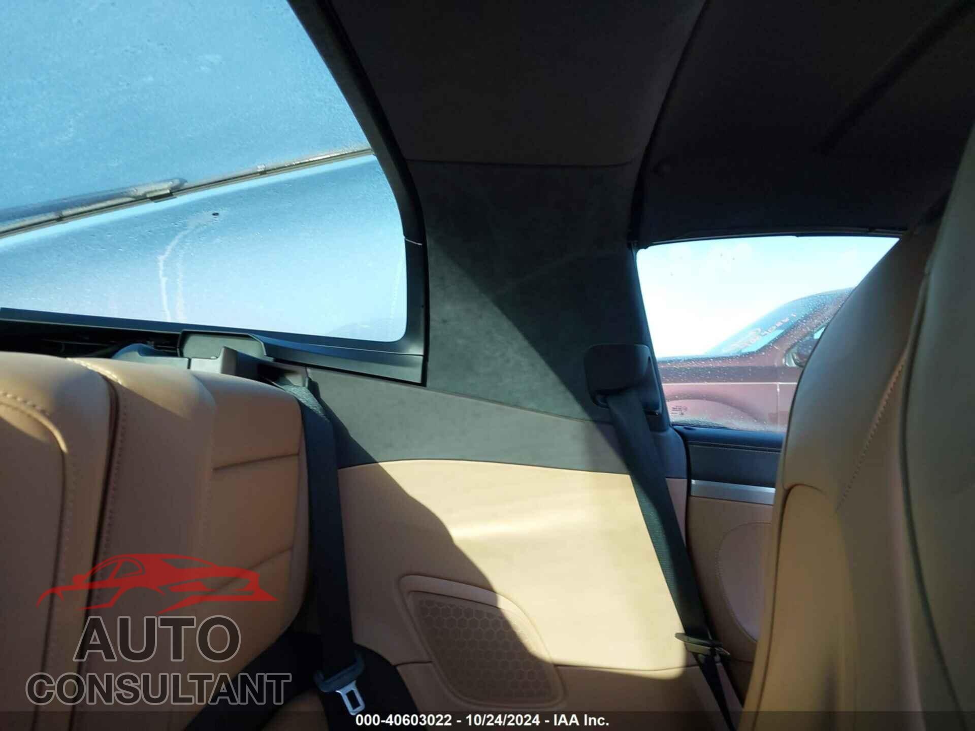 PORSCHE 911 2017 - WP0BB2A93HS136084