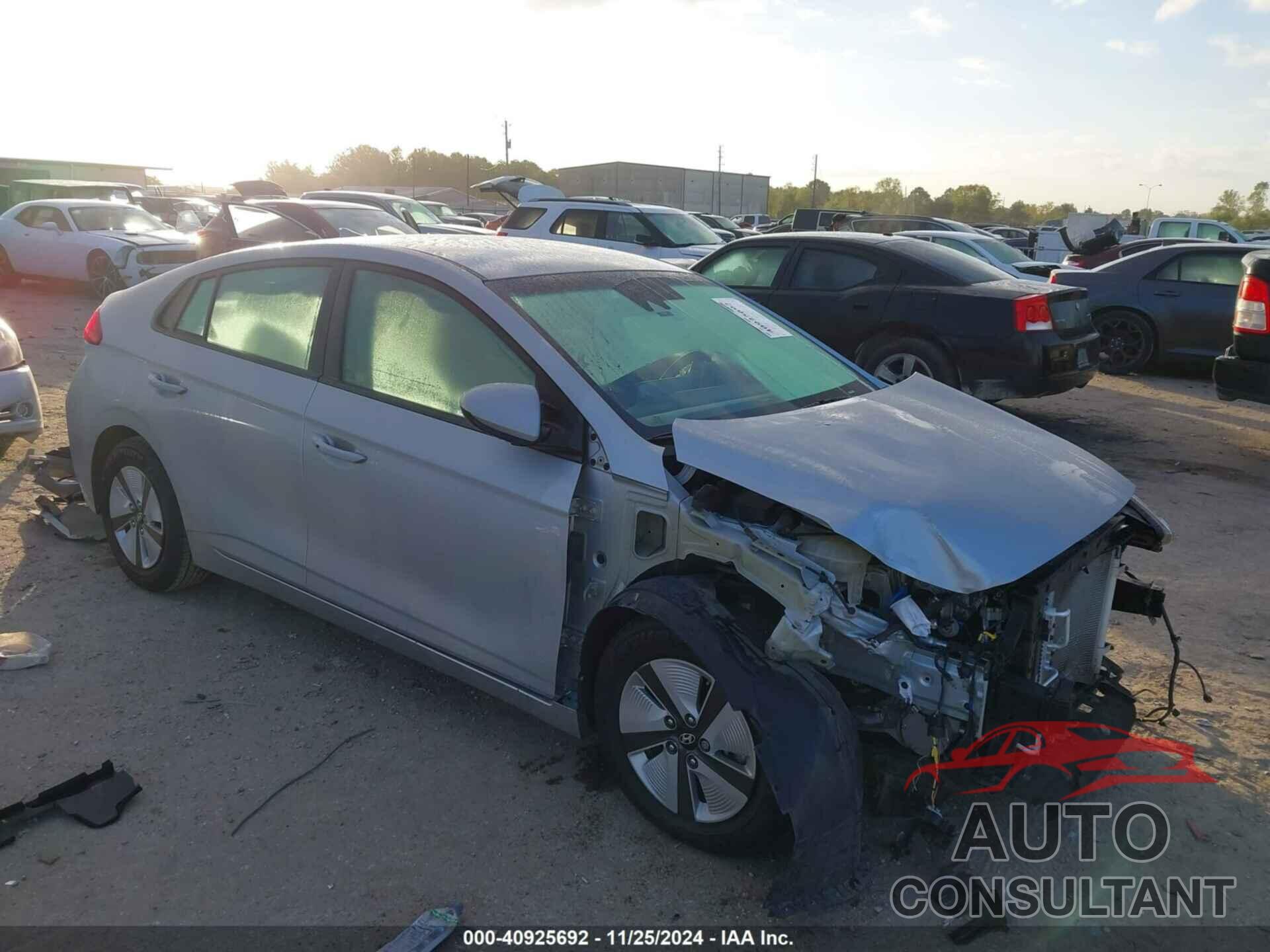 HYUNDAI IONIQ HYBRID 2022 - KMHC65LC0NU281503