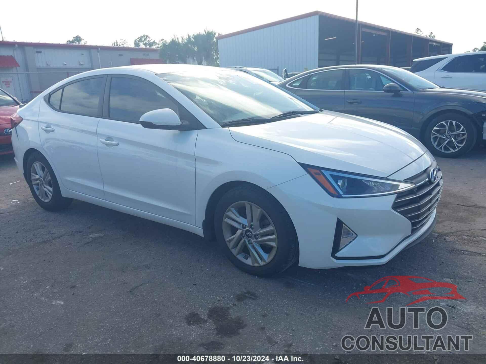 HYUNDAI ELANTRA 2020 - 5NPD84LF0LH602230