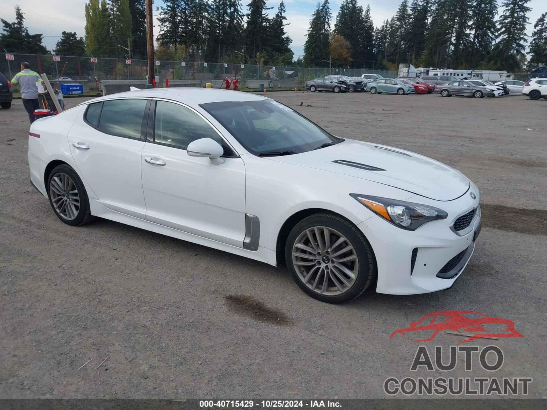 KIA STINGER 2018 - KNAE15LA1J6034657