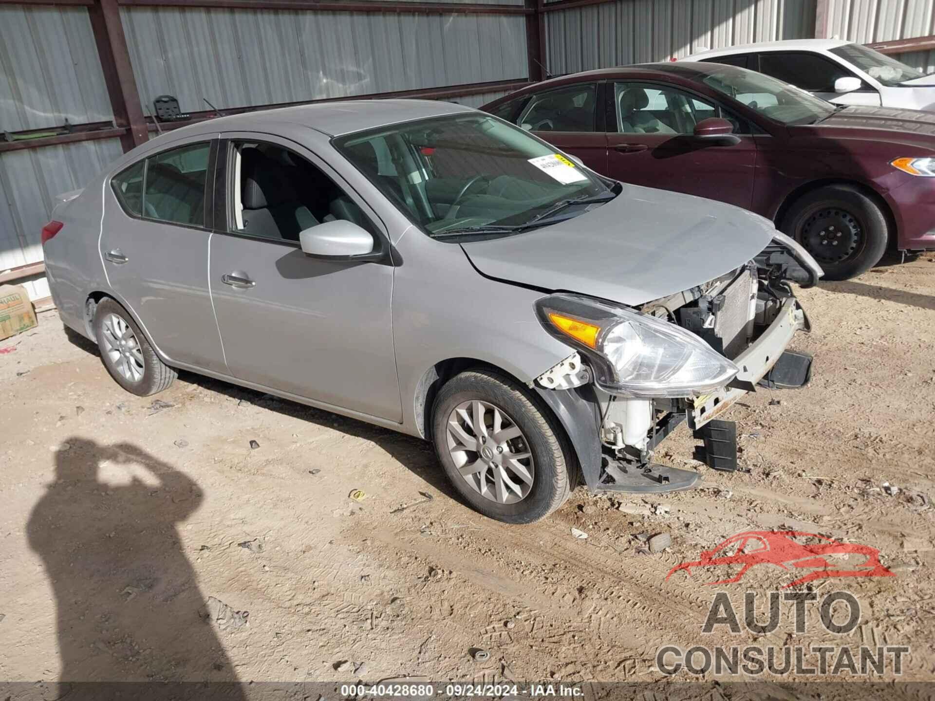 NISSAN VERSA 2018 - 3N1CN7AP0JL880093