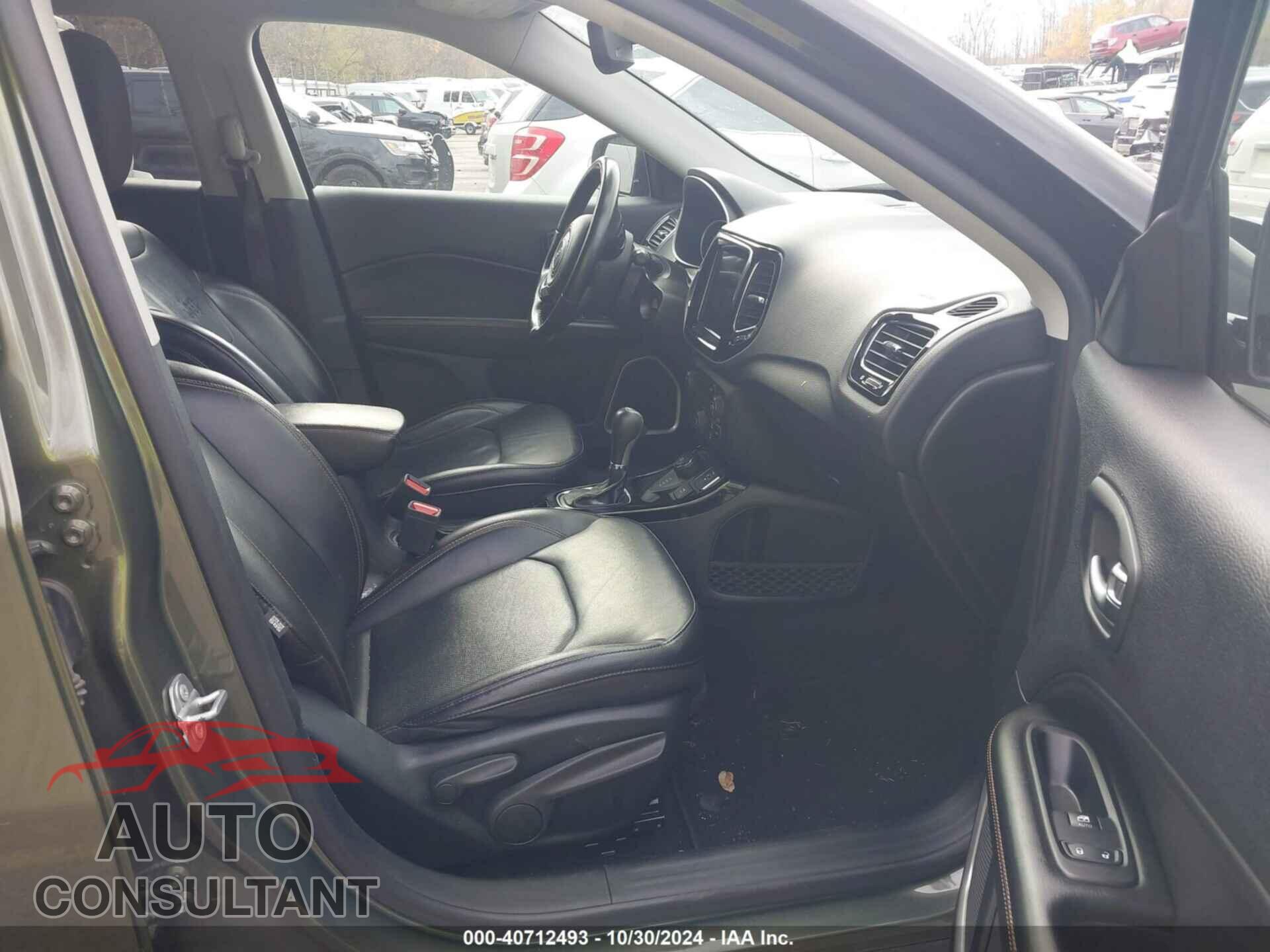 JEEP COMPASS 2019 - 3C4NJDCB7KT843304