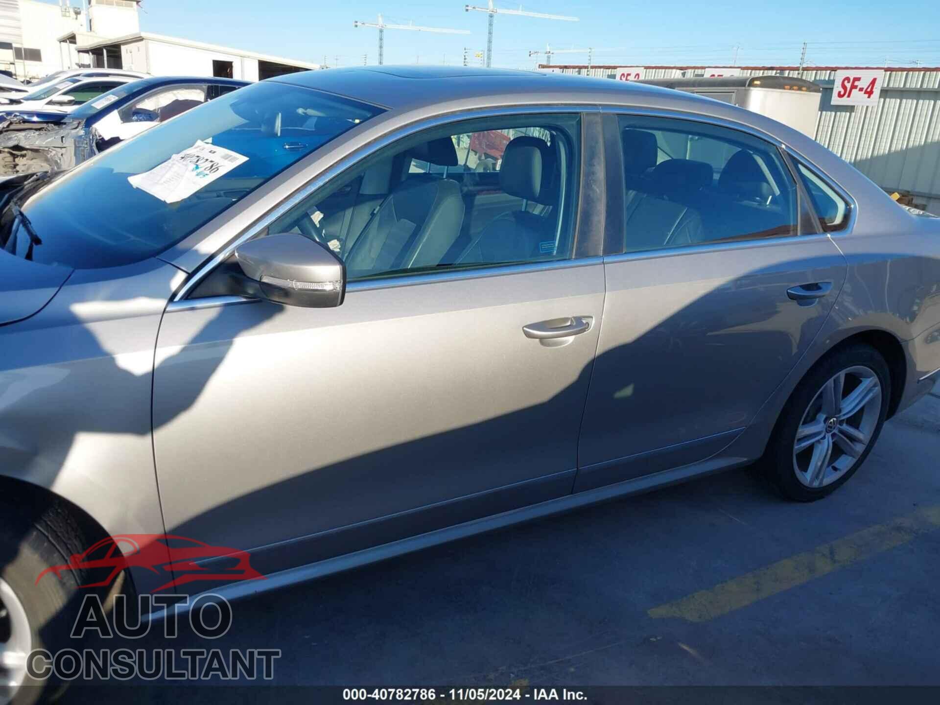 VOLKSWAGEN PASSAT 2013 - 1VWCN7A34DC124032