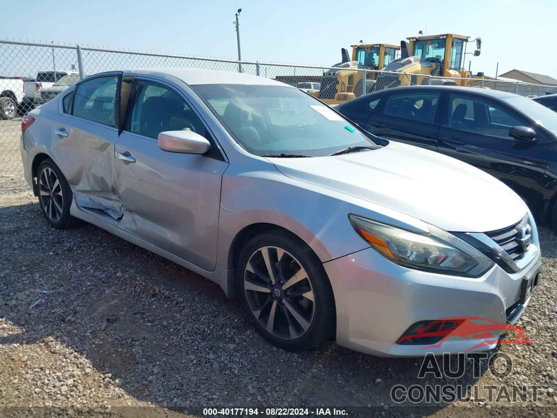 NISSAN ALTIMA 2017 - 1N4AL3AP3HN310379