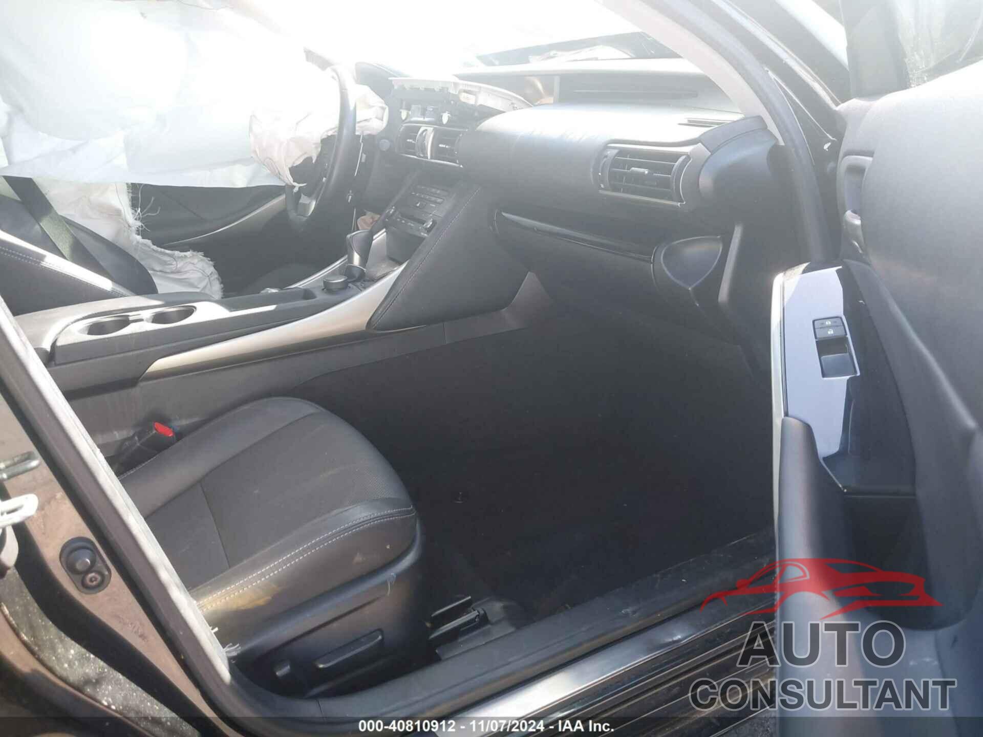 LEXUS IS 300 2019 - JTHBA1D23K5099666