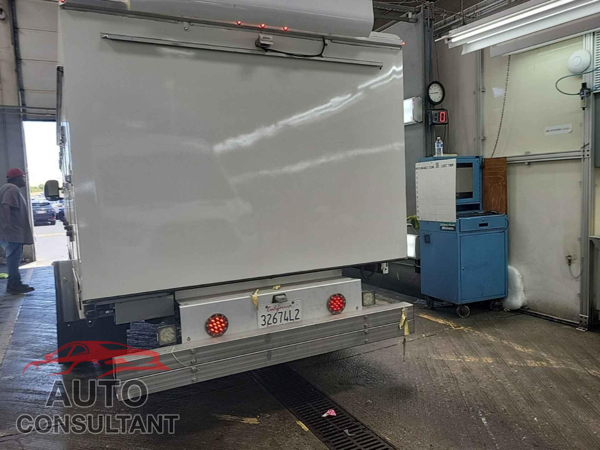FORD ECONOLINE 2017 - 1FDXE4FS7HDC72206