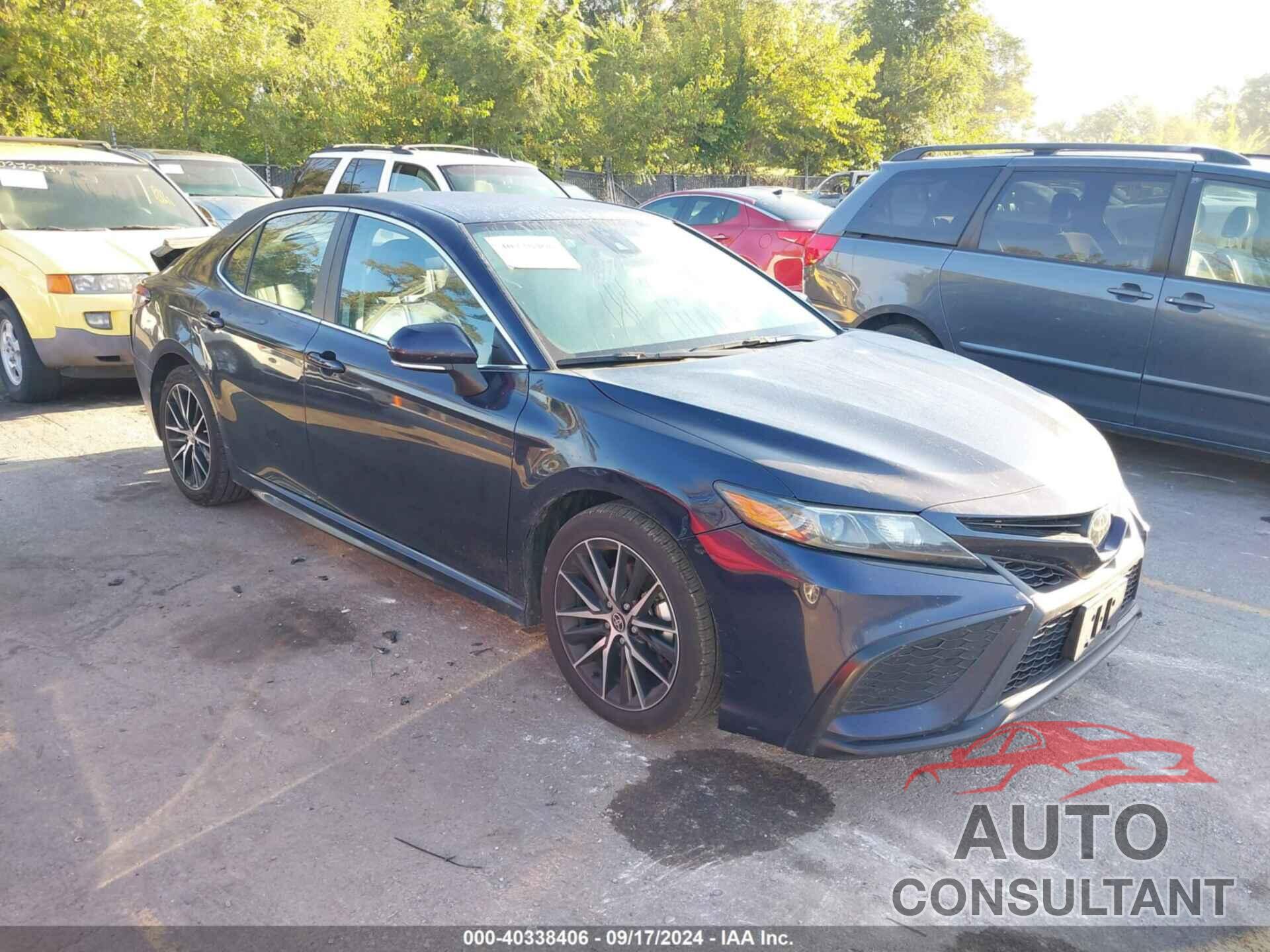 TOYOTA CAMRY 2022 - 4T1G11AKXNU696914