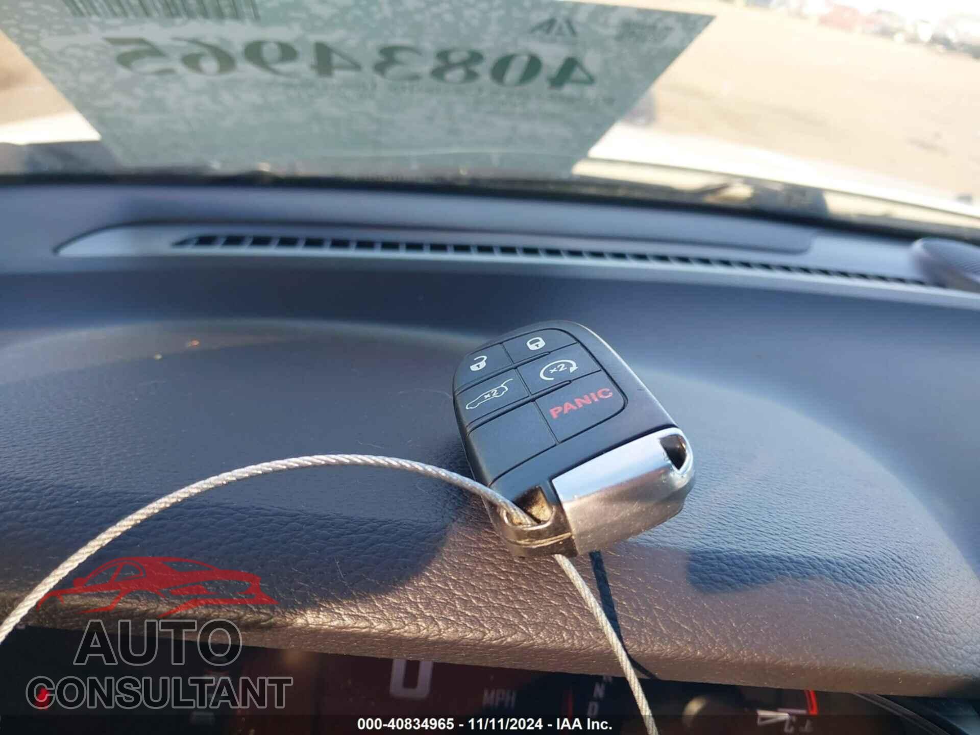 DODGE DURANGO 2018 - 1C4SDJET2JC176411
