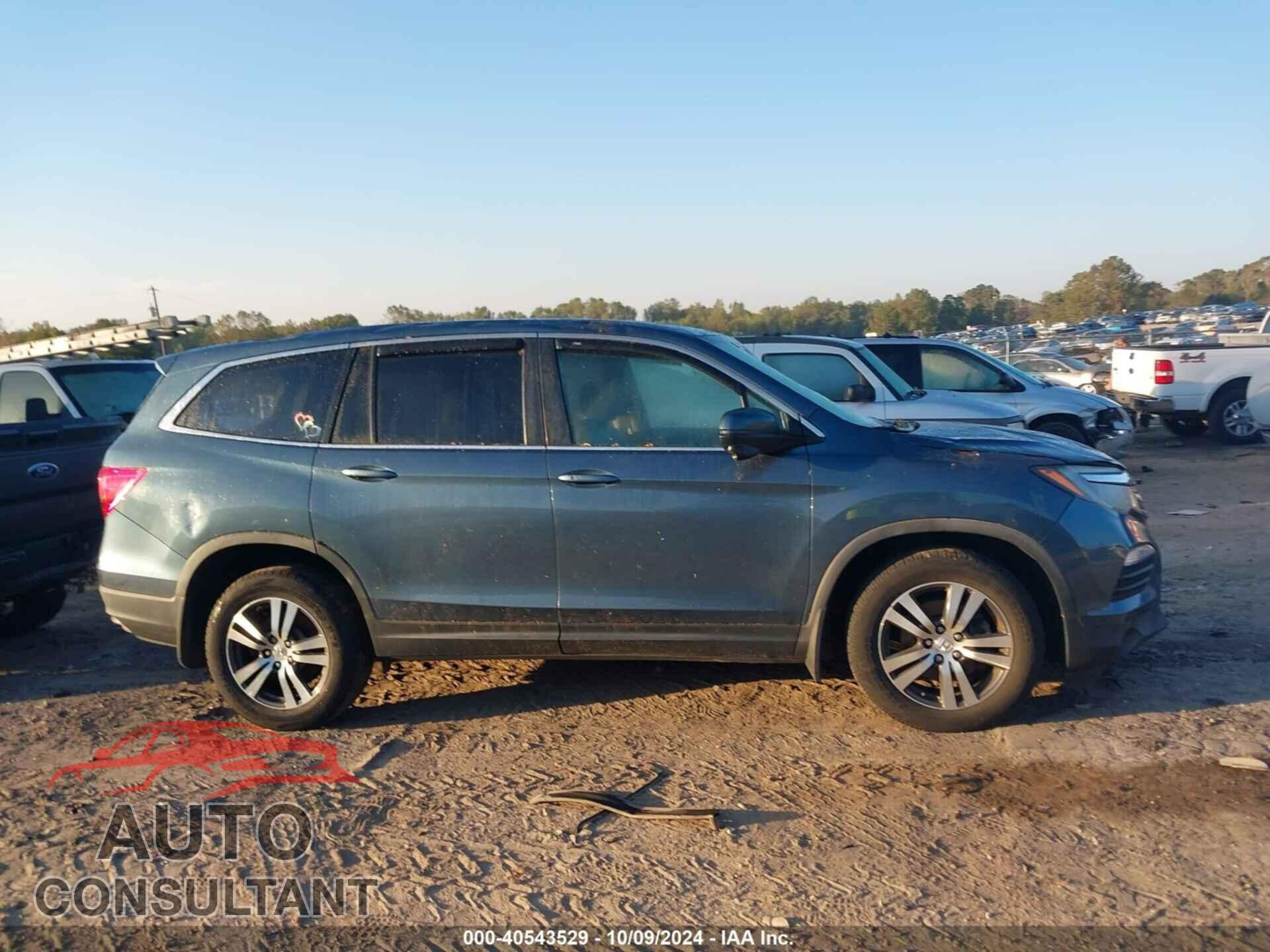 HONDA PILOT 2017 - 5FNYF6H51HB066963