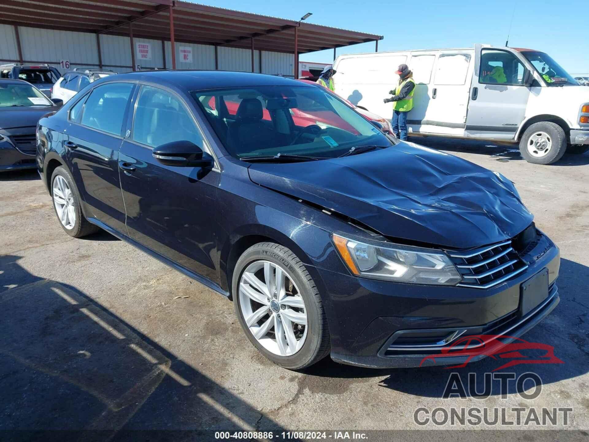 VOLKSWAGEN PASSAT 2019 - 1VWLA7A35KC012879