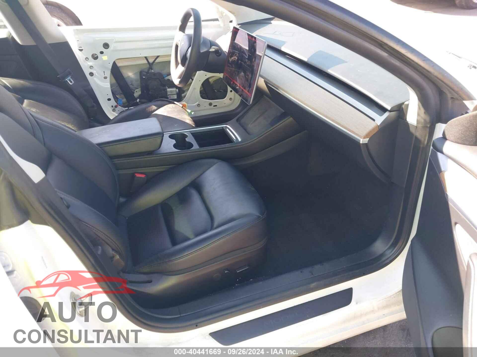 TESLA MODEL 3 2022 - 5YJ3E1EA6NF188084