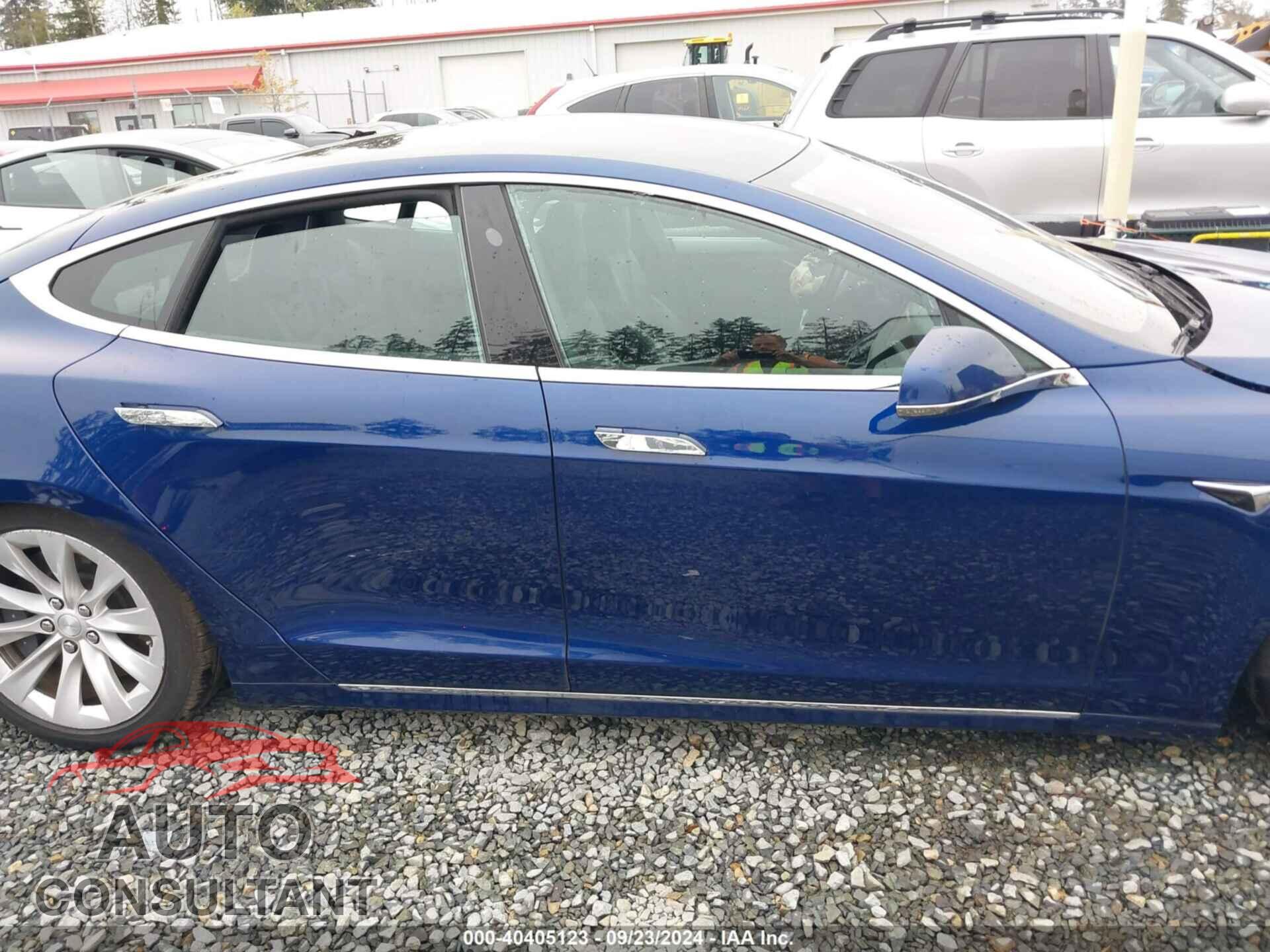 TESLA MODEL S 2018 - 5YJSA1E29JF260258