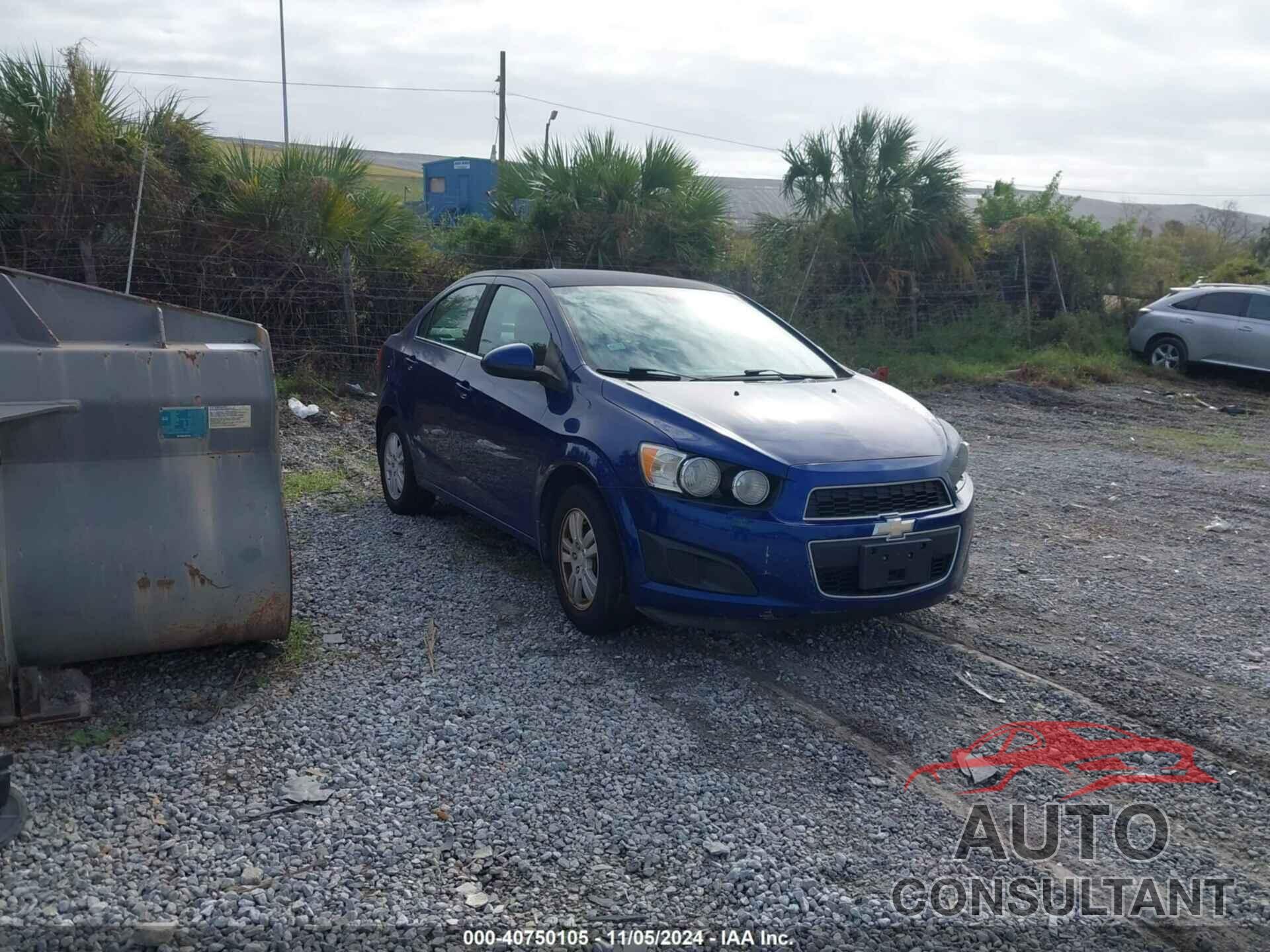 CHEVROLET SONIC 2013 - 1G1JC5SH5D4128382