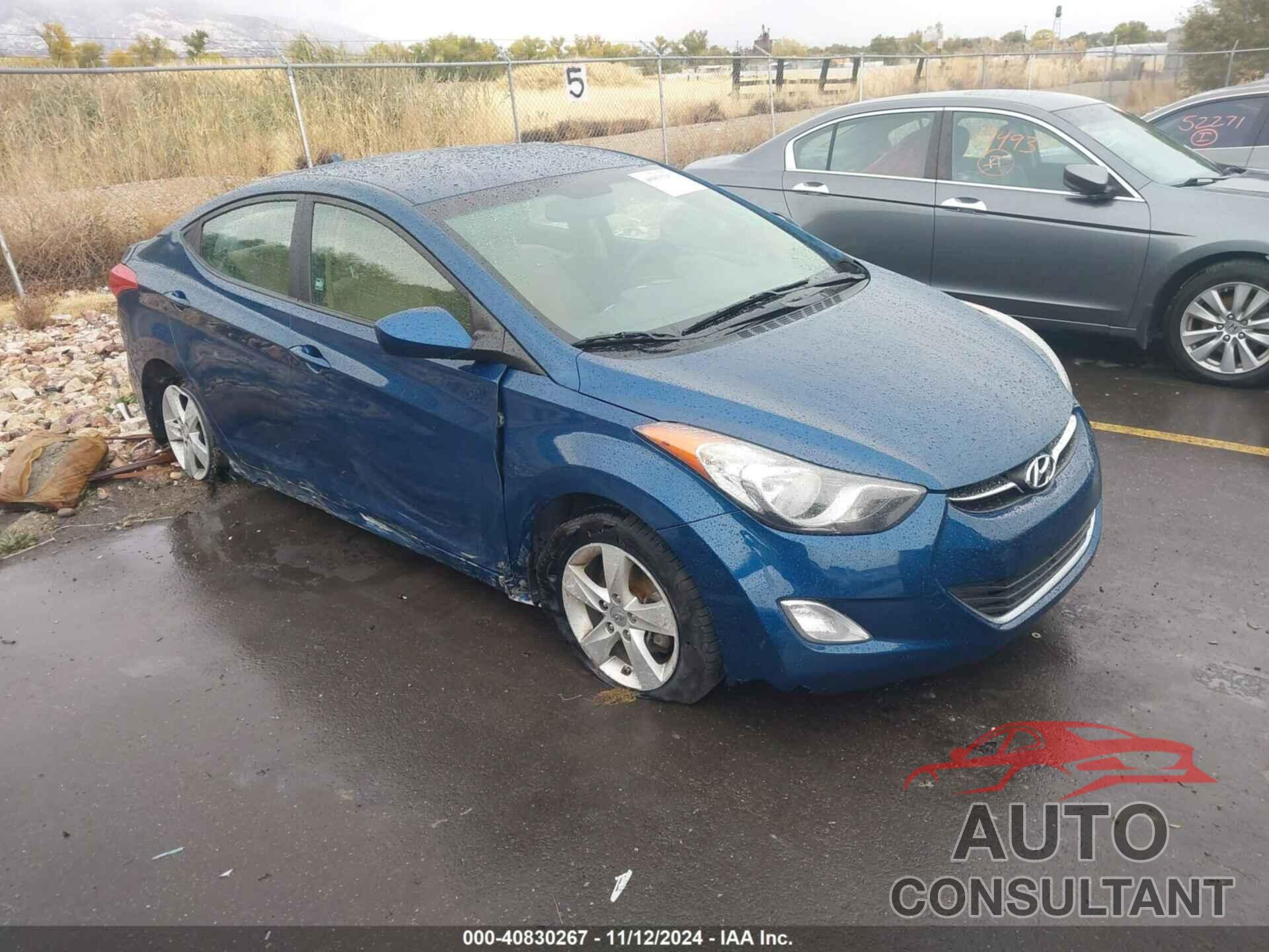 HYUNDAI ELANTRA 2013 - KMHDH4AE8DU971897