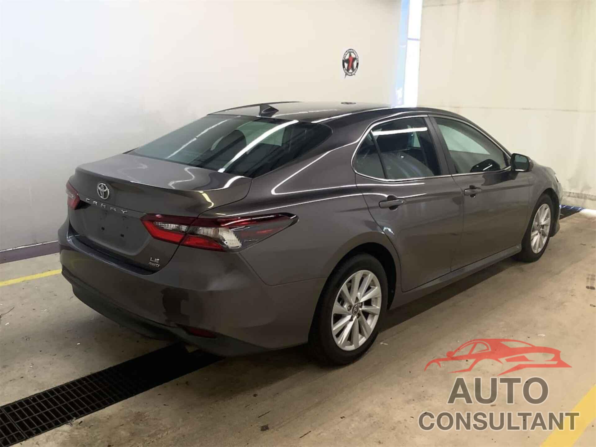 TOYOTA CAMRY 2021 - 4T1C11BK7MU045428