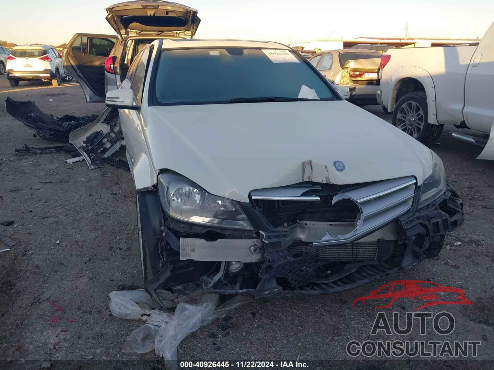 MERCEDES-BENZ C 250 2012 - WDDGF4HB5CR210660