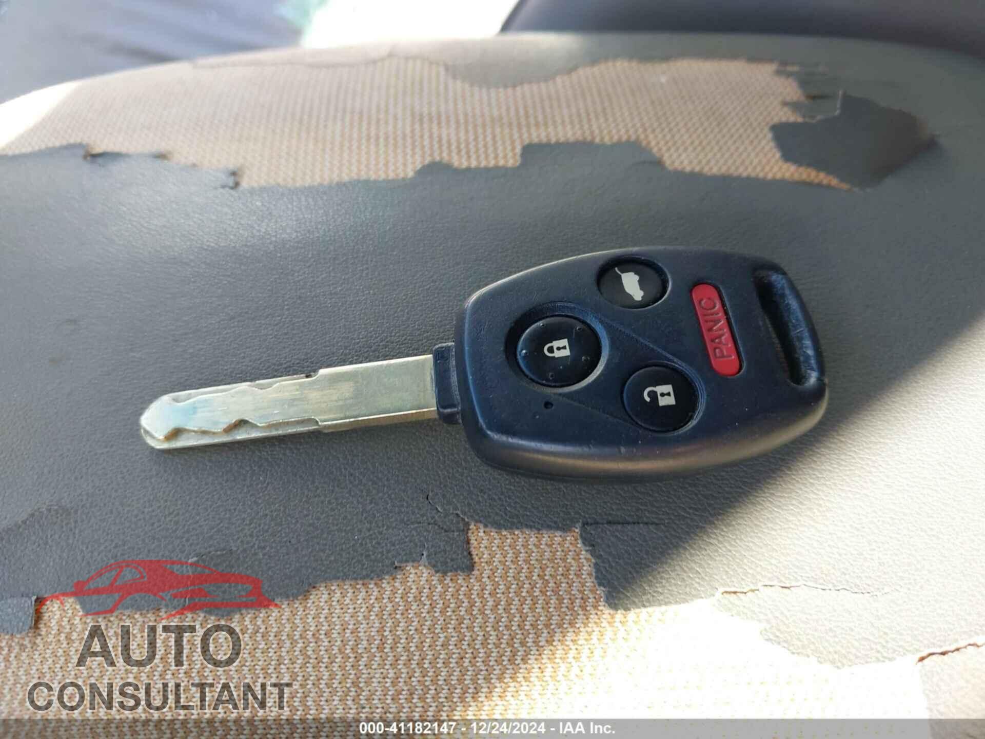 HONDA PILOT 2011 - 5FNYF3H61BB014151