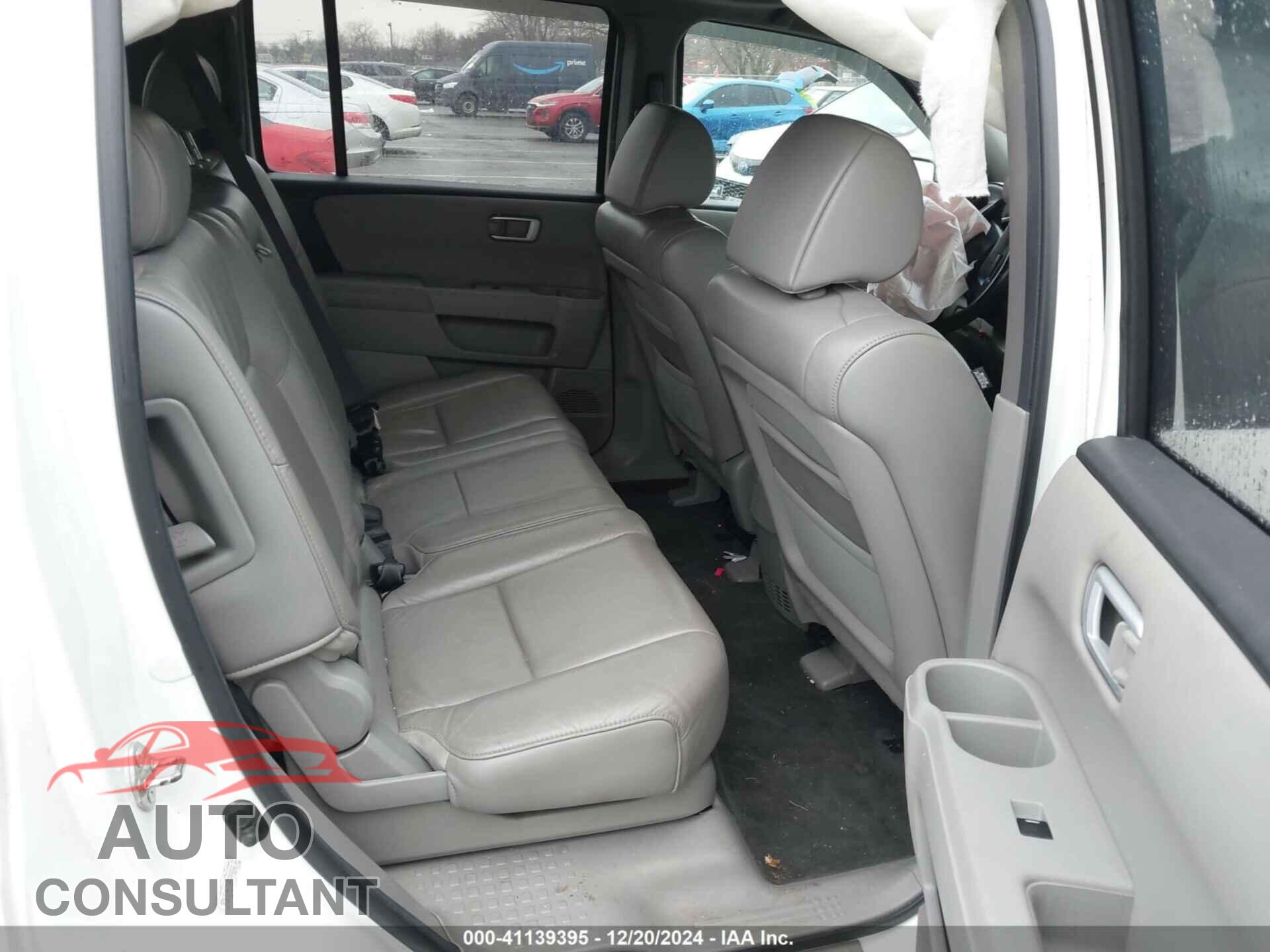 HONDA PILOT 2011 - 5FNYF4H71BB084862