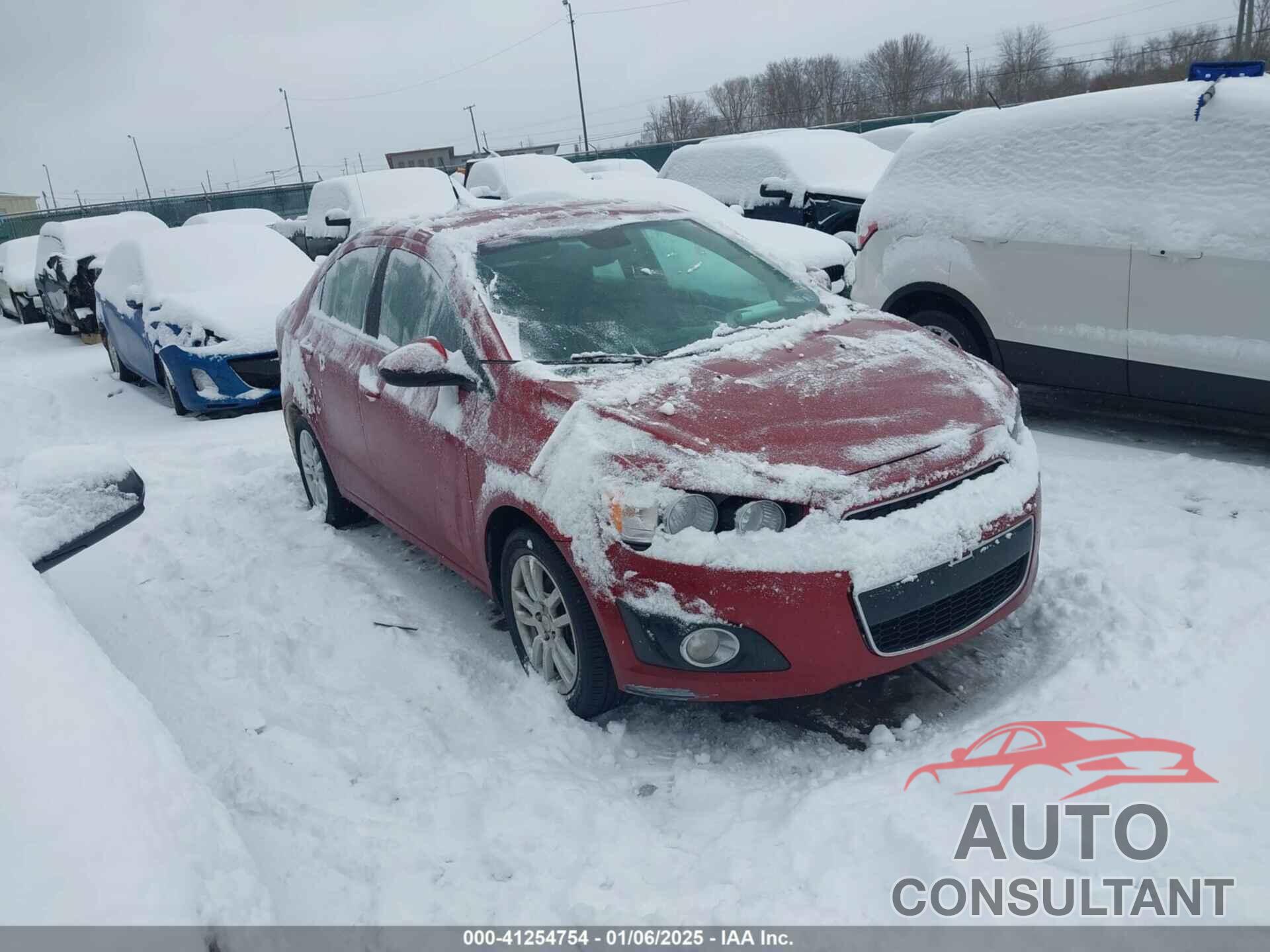 CHEVROLET SONIC 2013 - 1G1JC5SG9D4240528