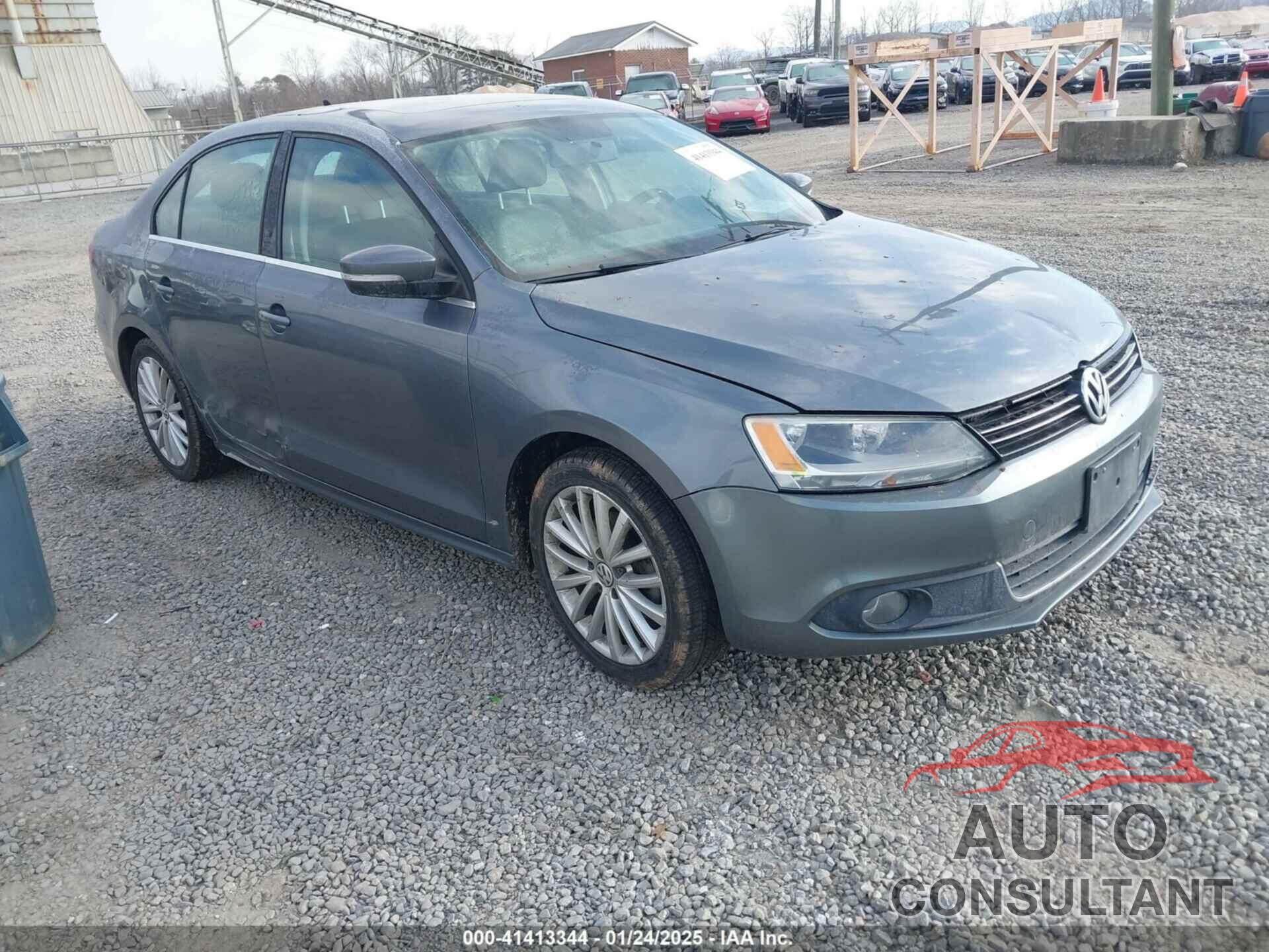 VOLKSWAGEN JETTA 2013 - 3VWLL7AJ3DM375157