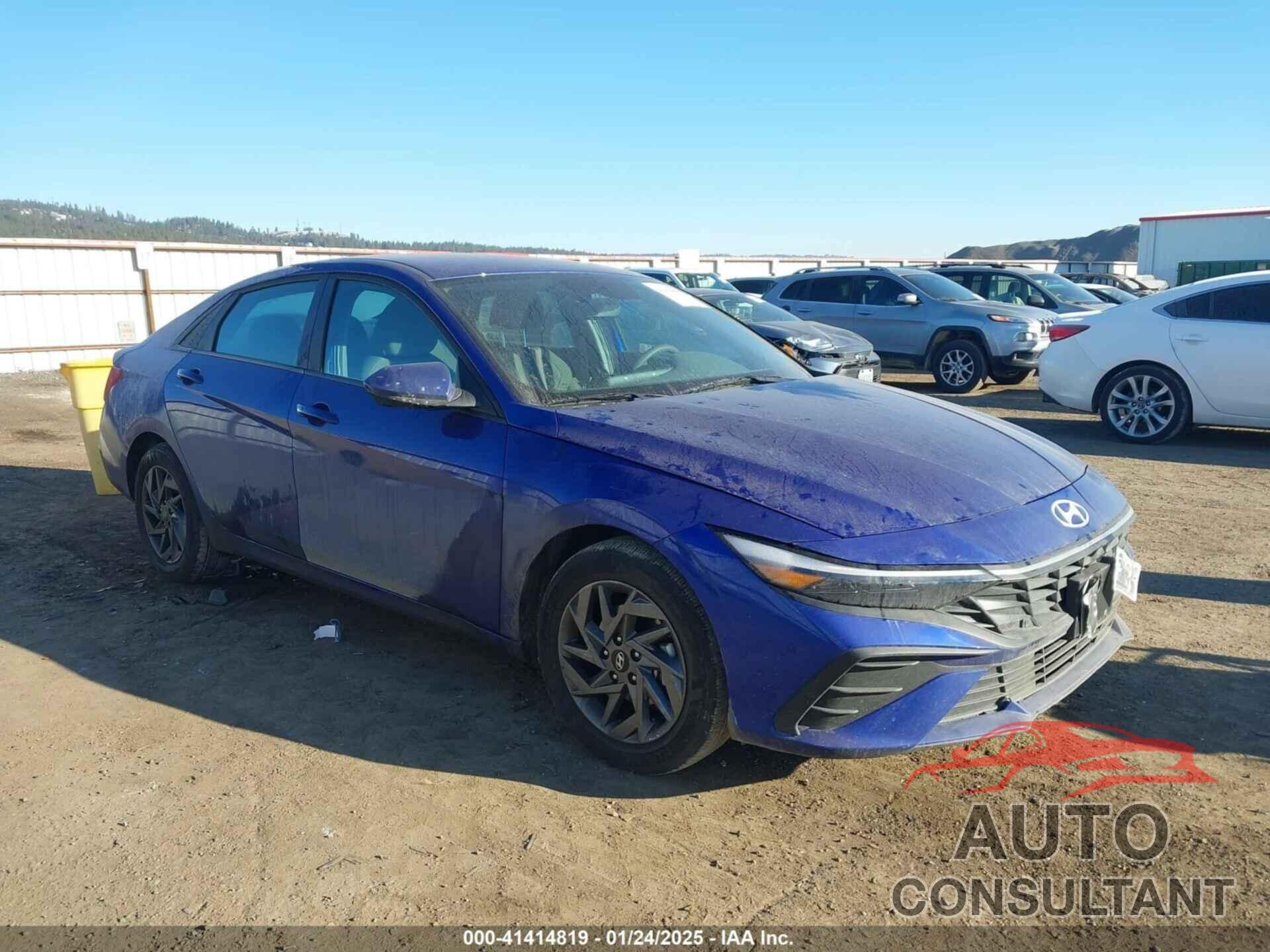 HYUNDAI ELANTRA 2024 - KMHLM4DG8RU703590