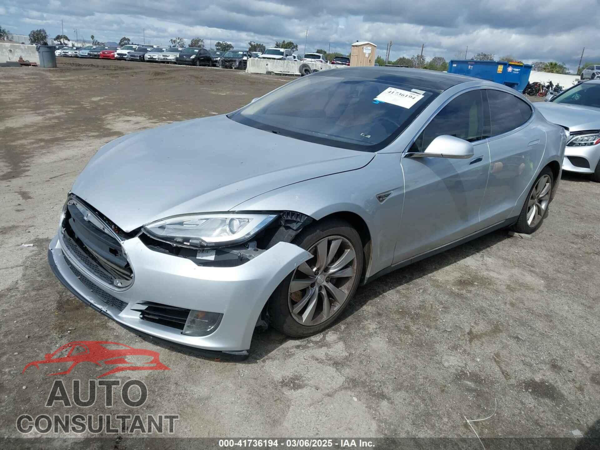 TESLA MODEL S 2013 - 5YJSA1CN9DFP27552