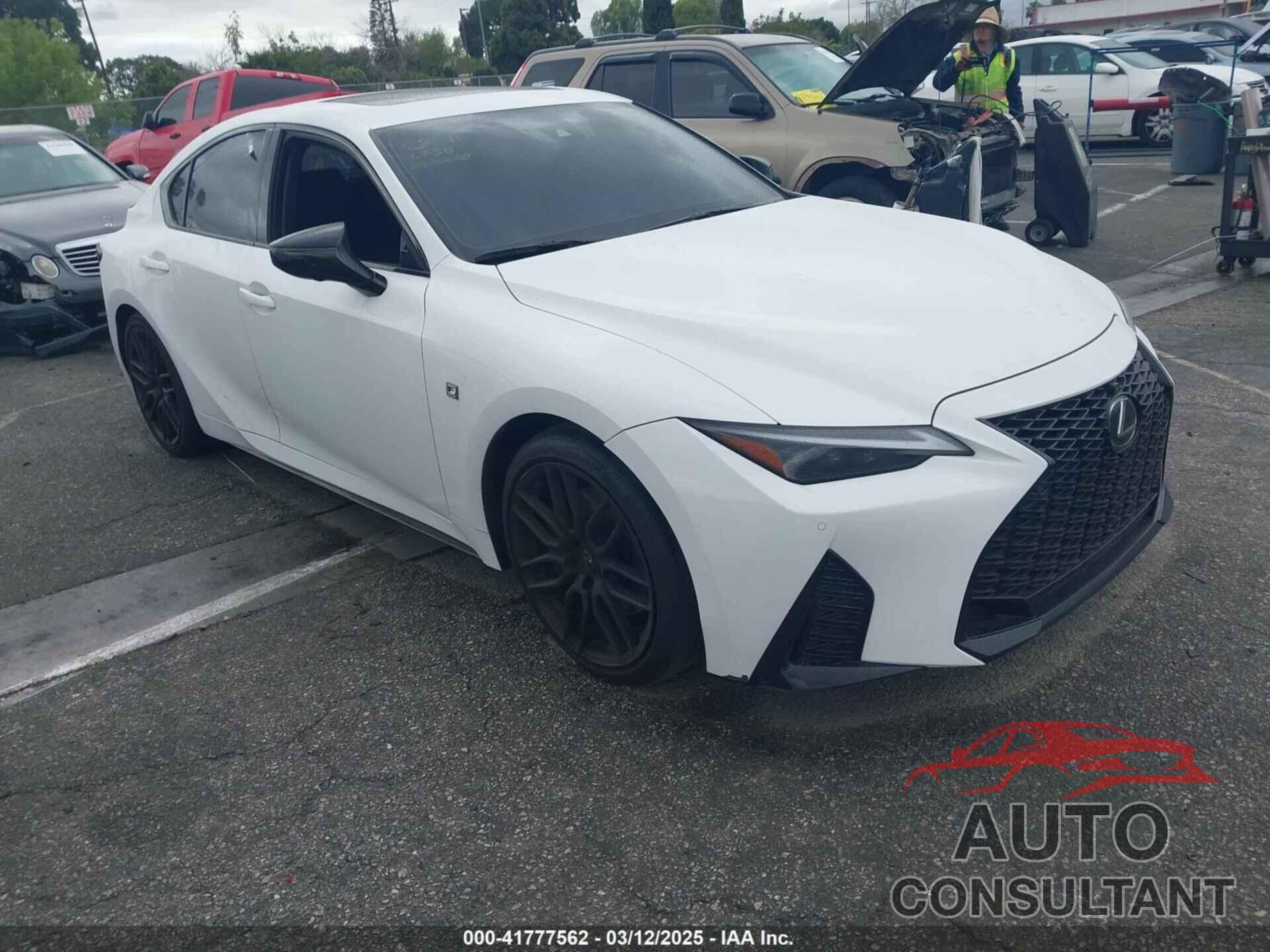 LEXUS IS 350 2024 - JTHGZ1B29R5073519