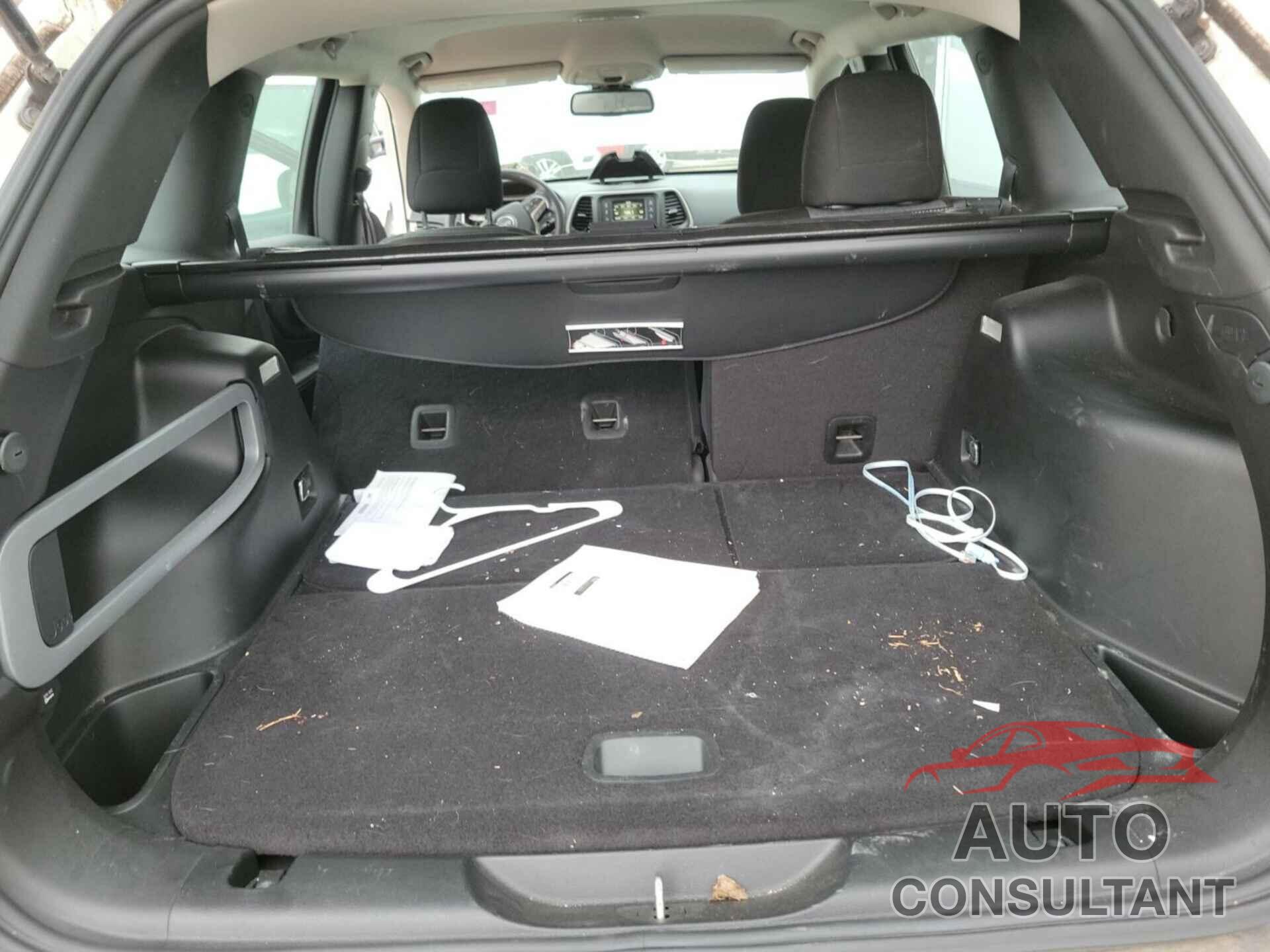JEEP CHEROKEE 2015 - 1C4PJMAB2FW661523