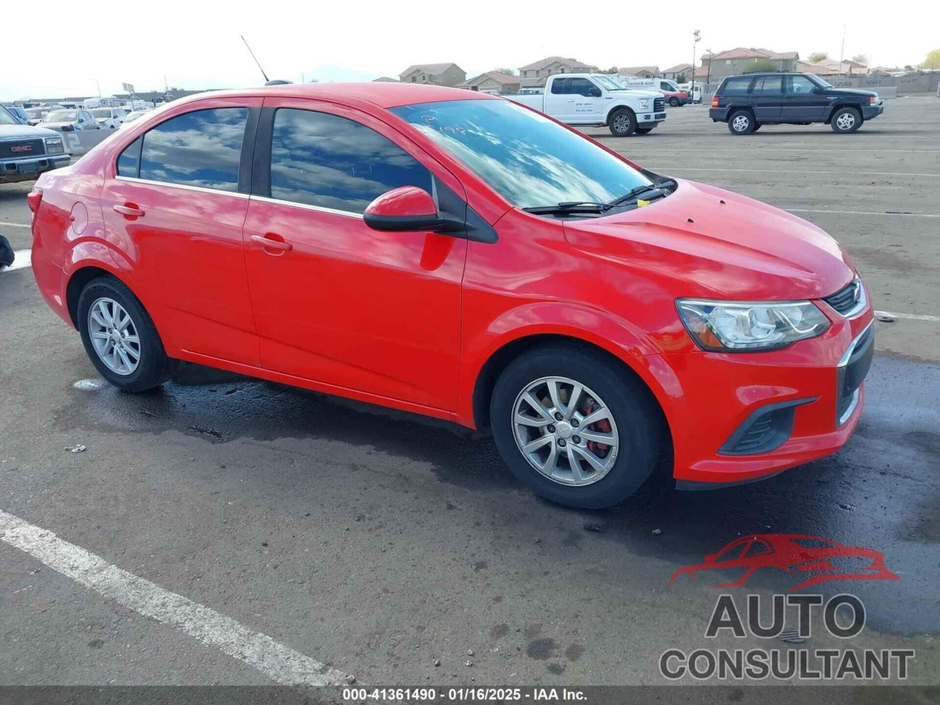 CHEVROLET SONIC 2017 - 1G1JD5SH2H4107203