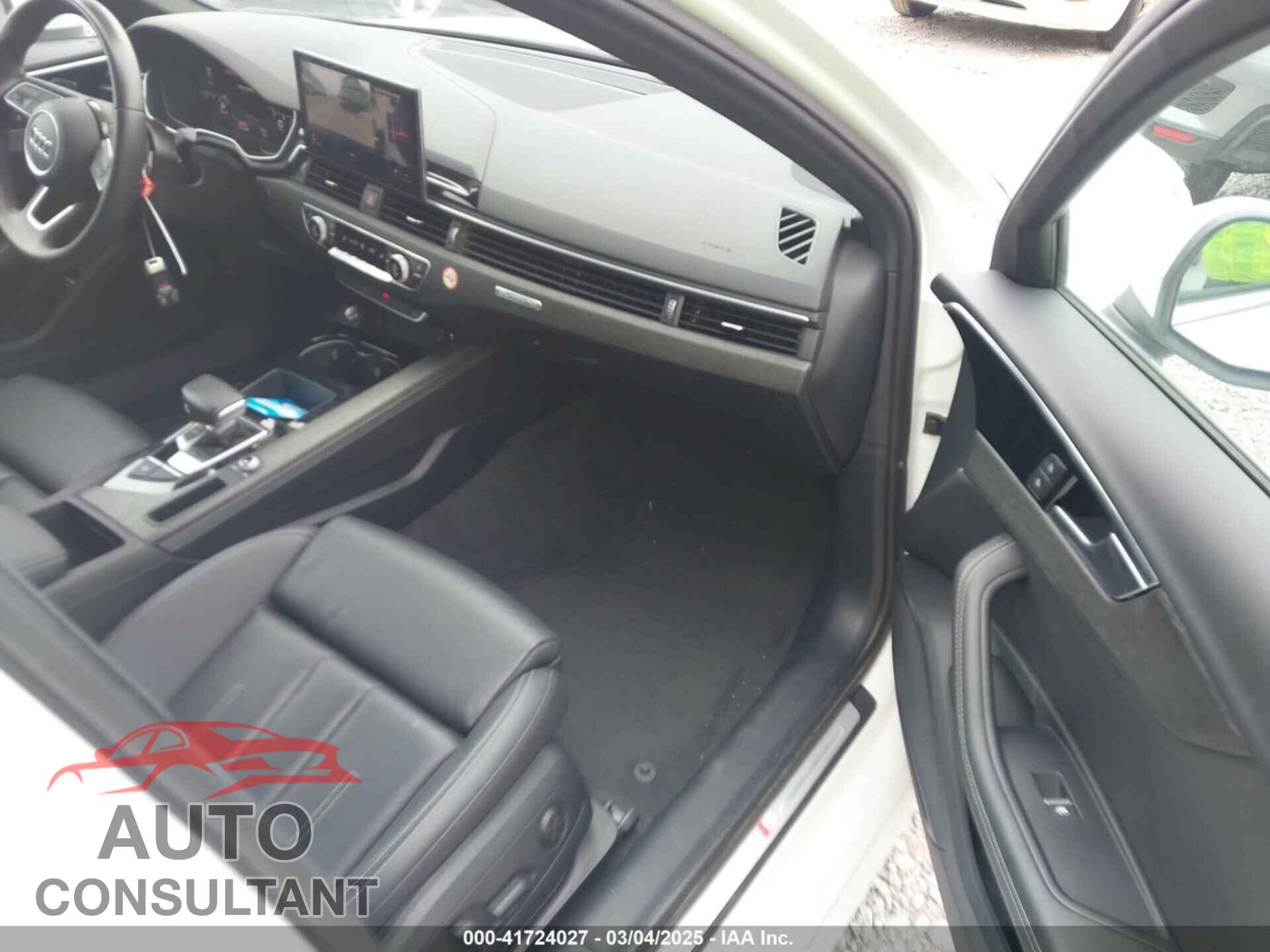 AUDI A4 2022 - WAUEAAF4XNN013722
