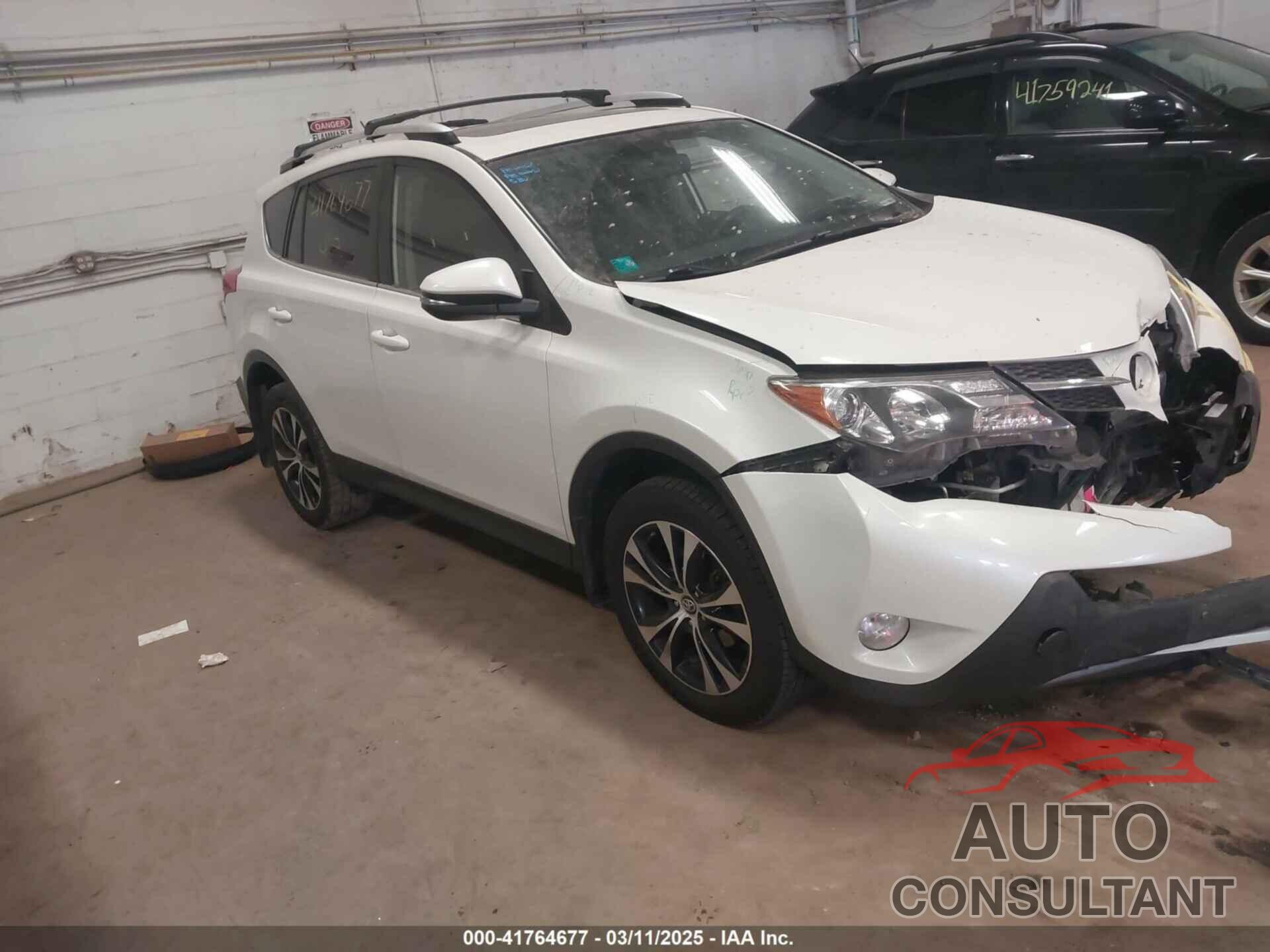 TOYOTA RAV4 2015 - JTMDFREV4FD161932