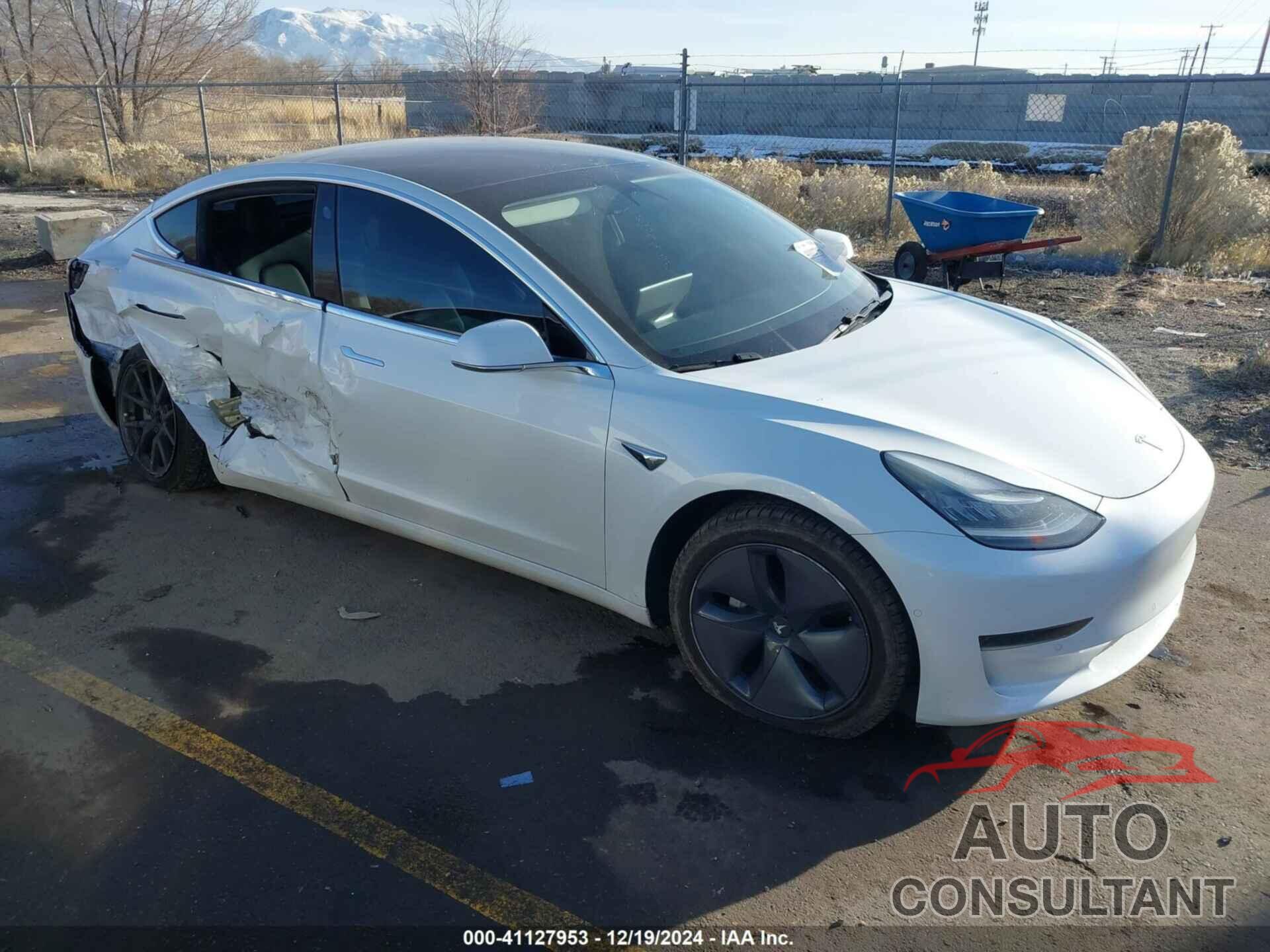 TESLA MODEL 3 2019 - 5YJ3E1EA9KF483711