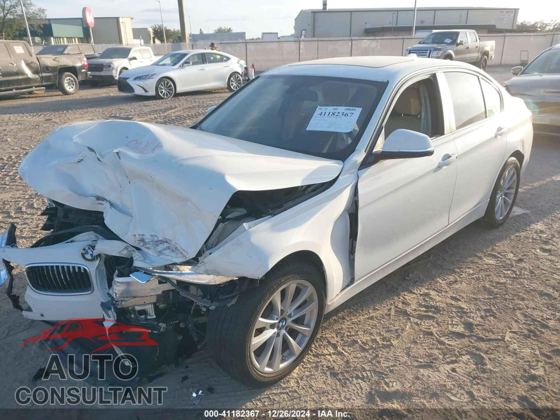 BMW 320I 2016 - WBA8E1G57GNU11336