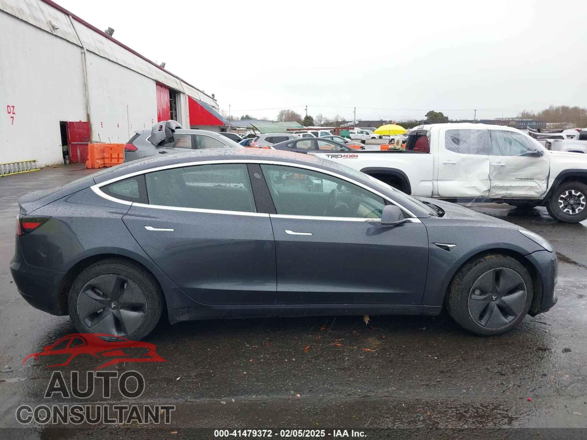 TESLA MODEL 3 2018 - 5YJ3E1EA5JF053754