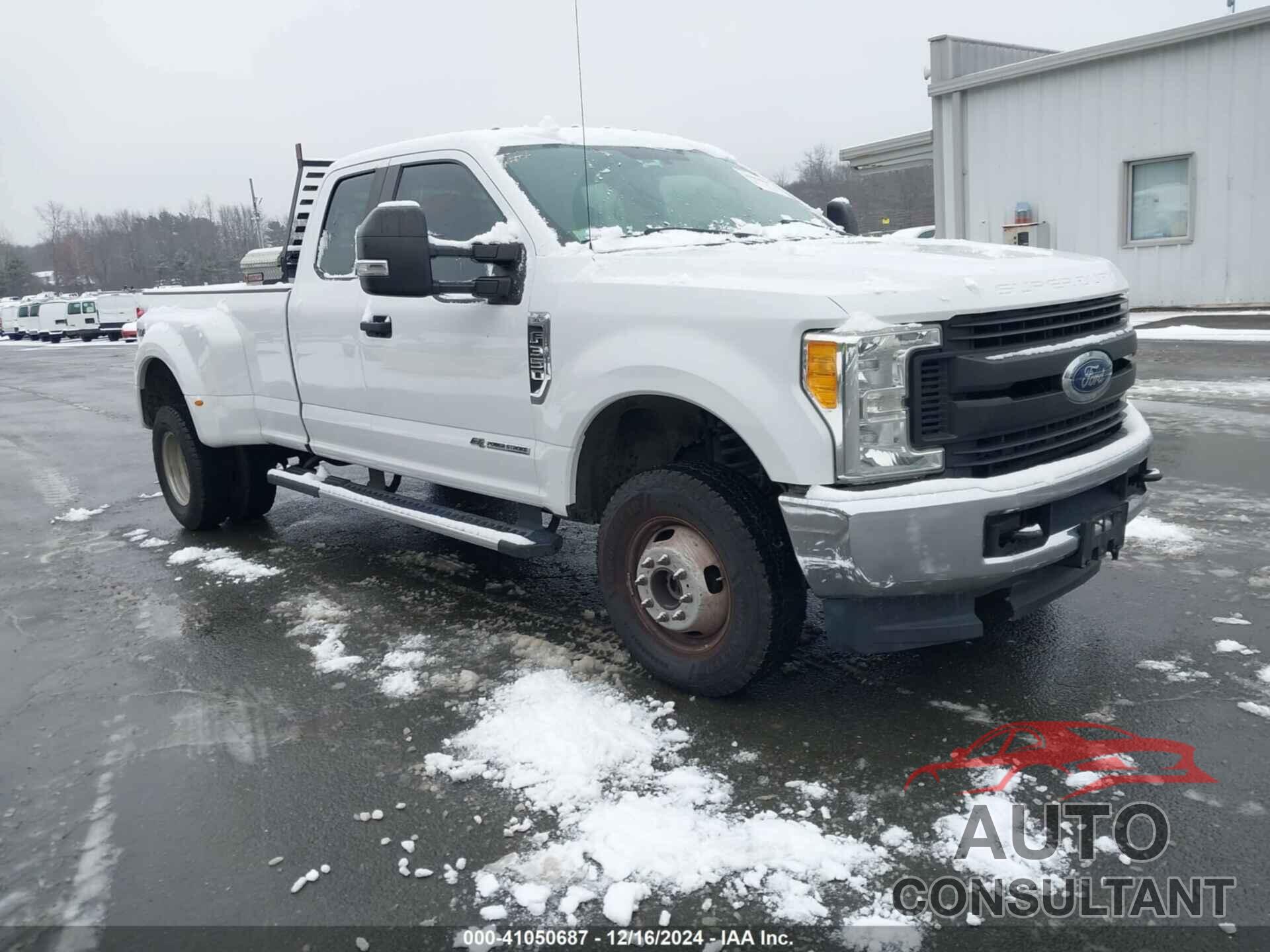 FORD F-350 2017 - 1FT8X3DT0HEC32231