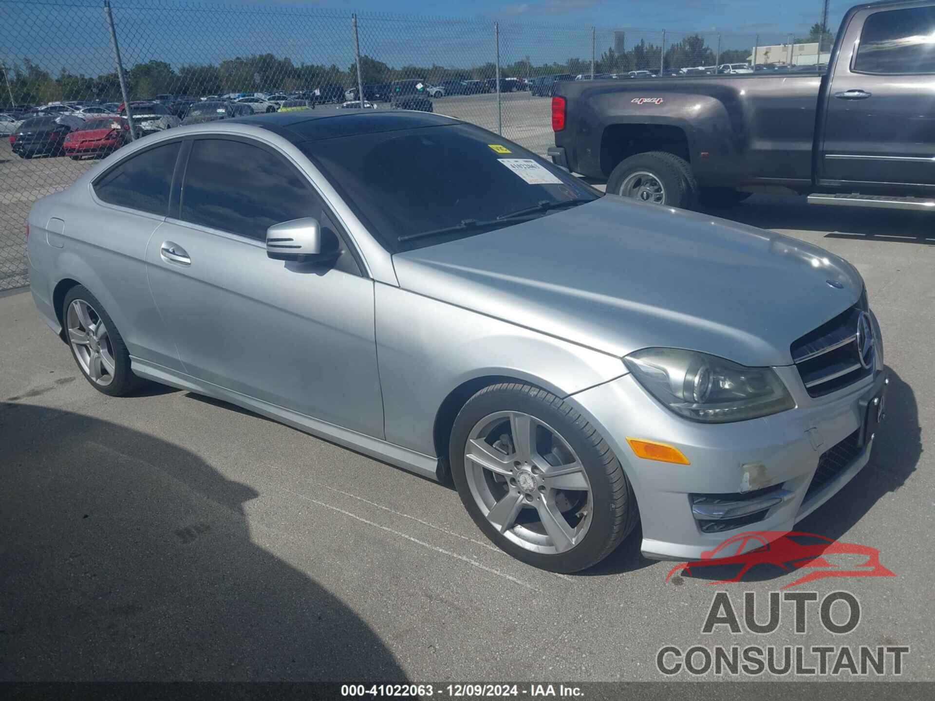 MERCEDES-BENZ C 250 2014 - WDDGJ4HB7EG202234