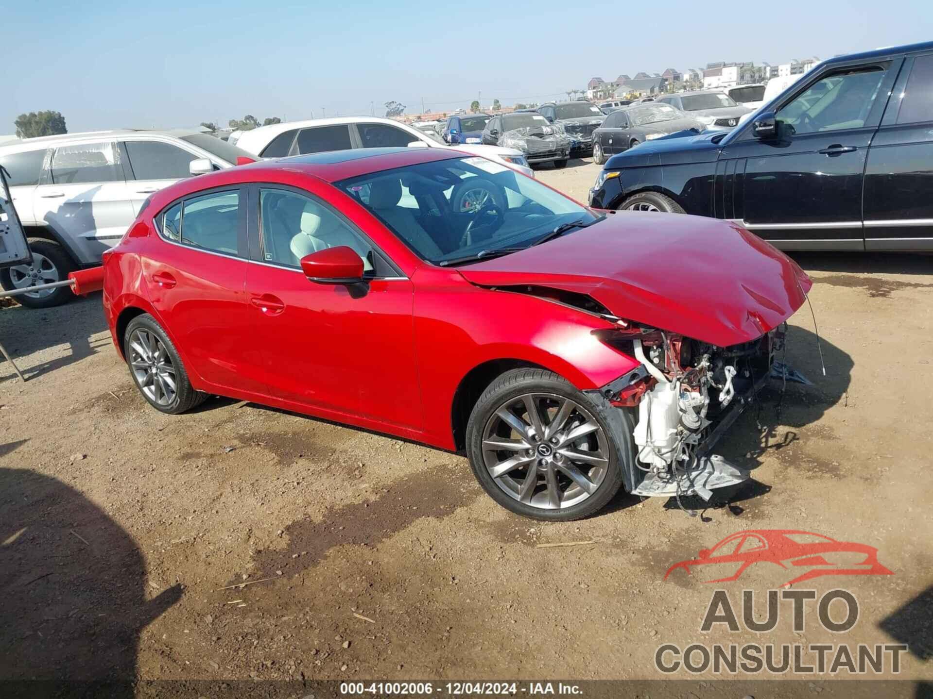 MAZDA MAZDA3 2018 - 3MZBN1M38JM223984