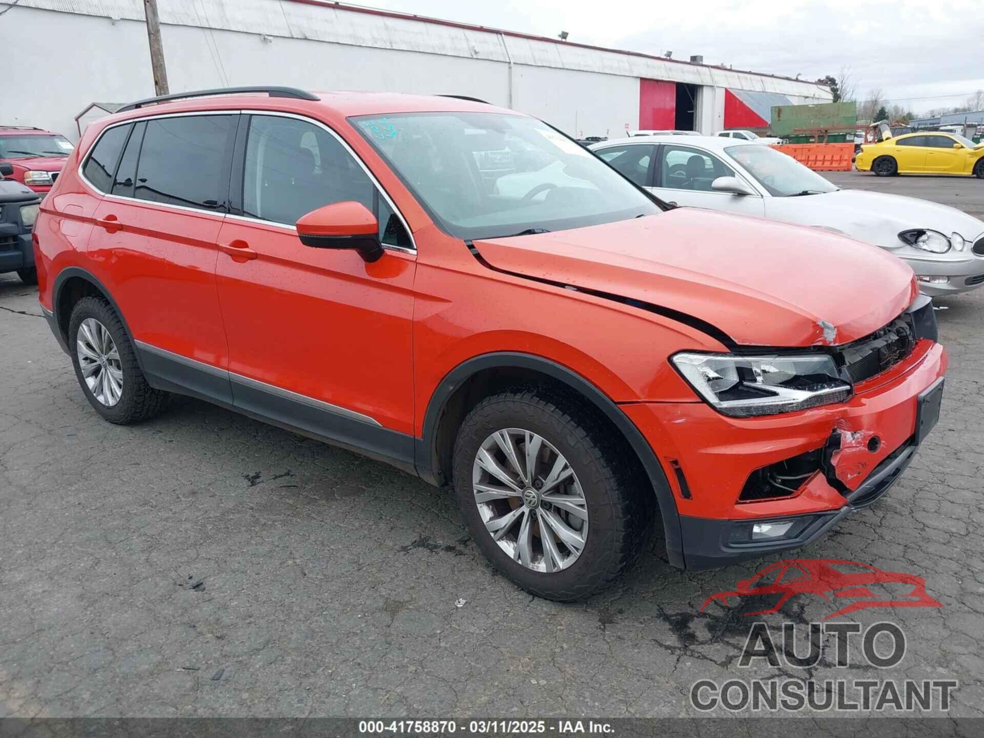 VOLKSWAGEN TIGUAN 2018 - 3VV2B7AX2JM006115