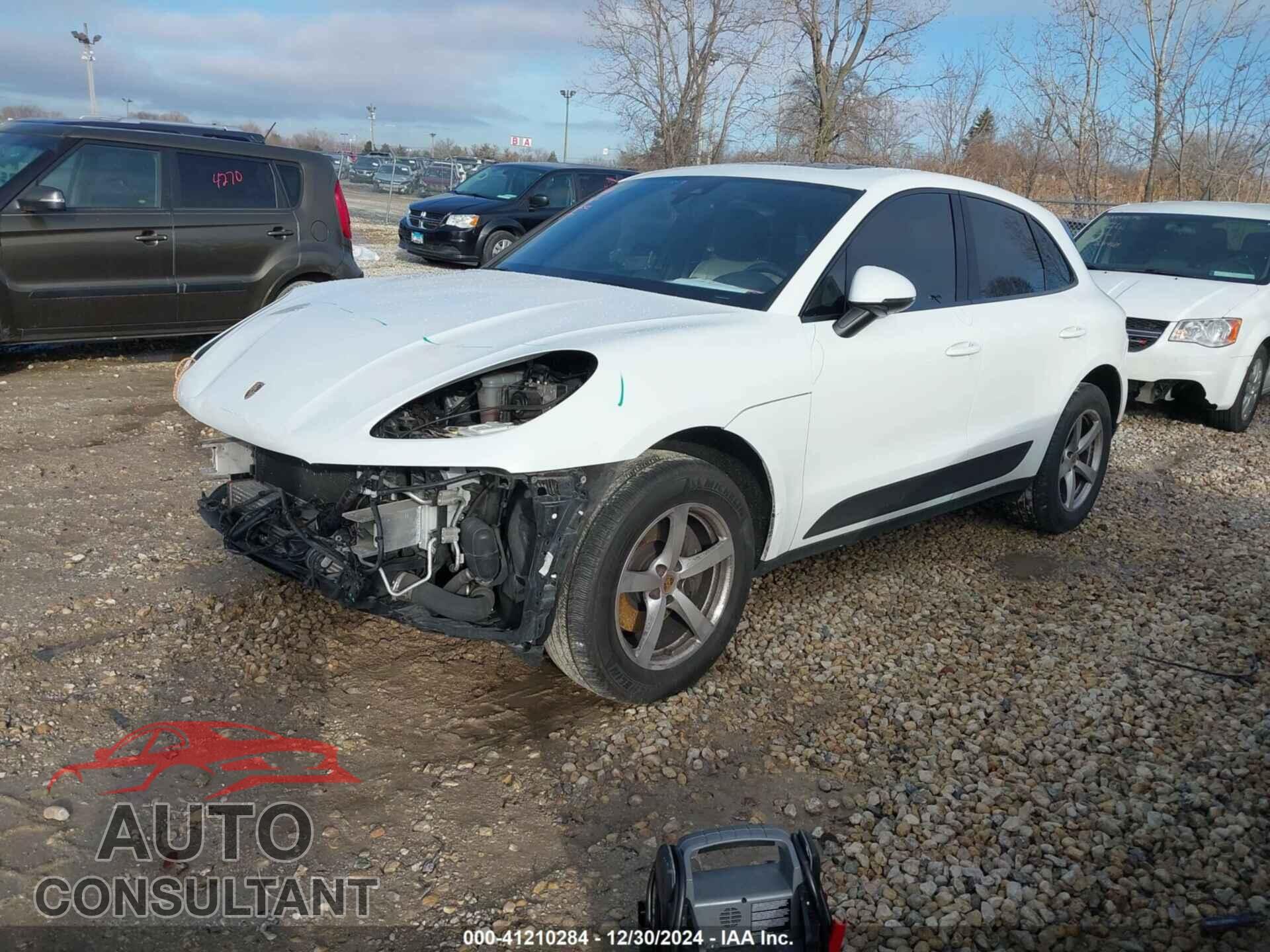 PORSCHE MACAN 2017 - WP1AA2A52HLB02304