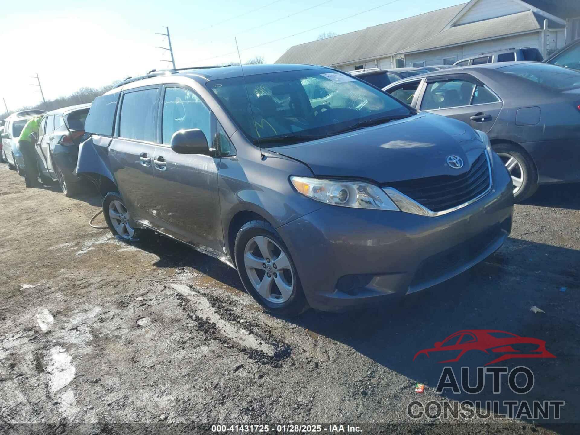 TOYOTA SIENNA 2011 - 5TDKK3DC5BS172615