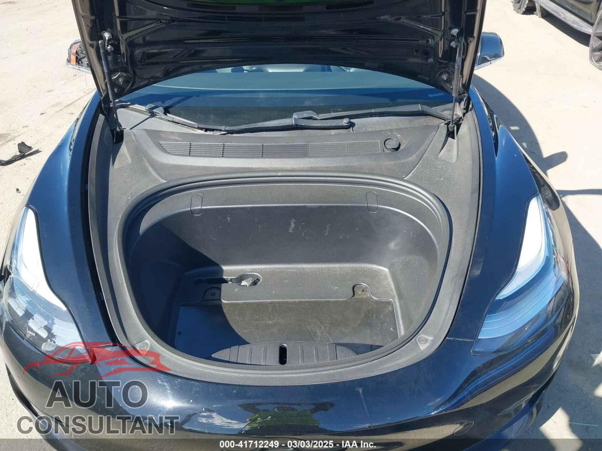 TESLA MODEL 3 2019 - 5YJ3E1EA2KF296696