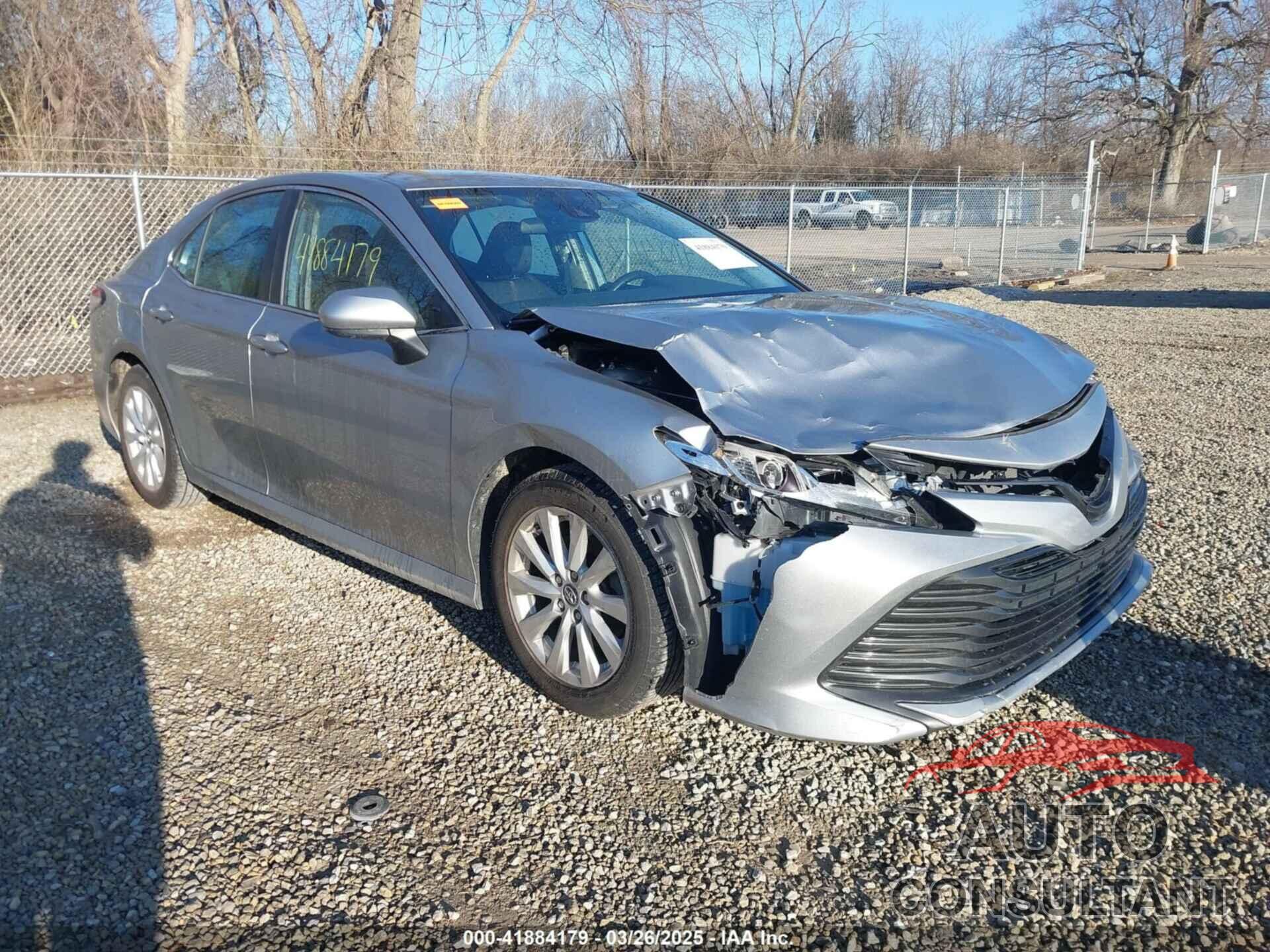 TOYOTA CAMRY 2019 - 4T1B11HK3KU241995