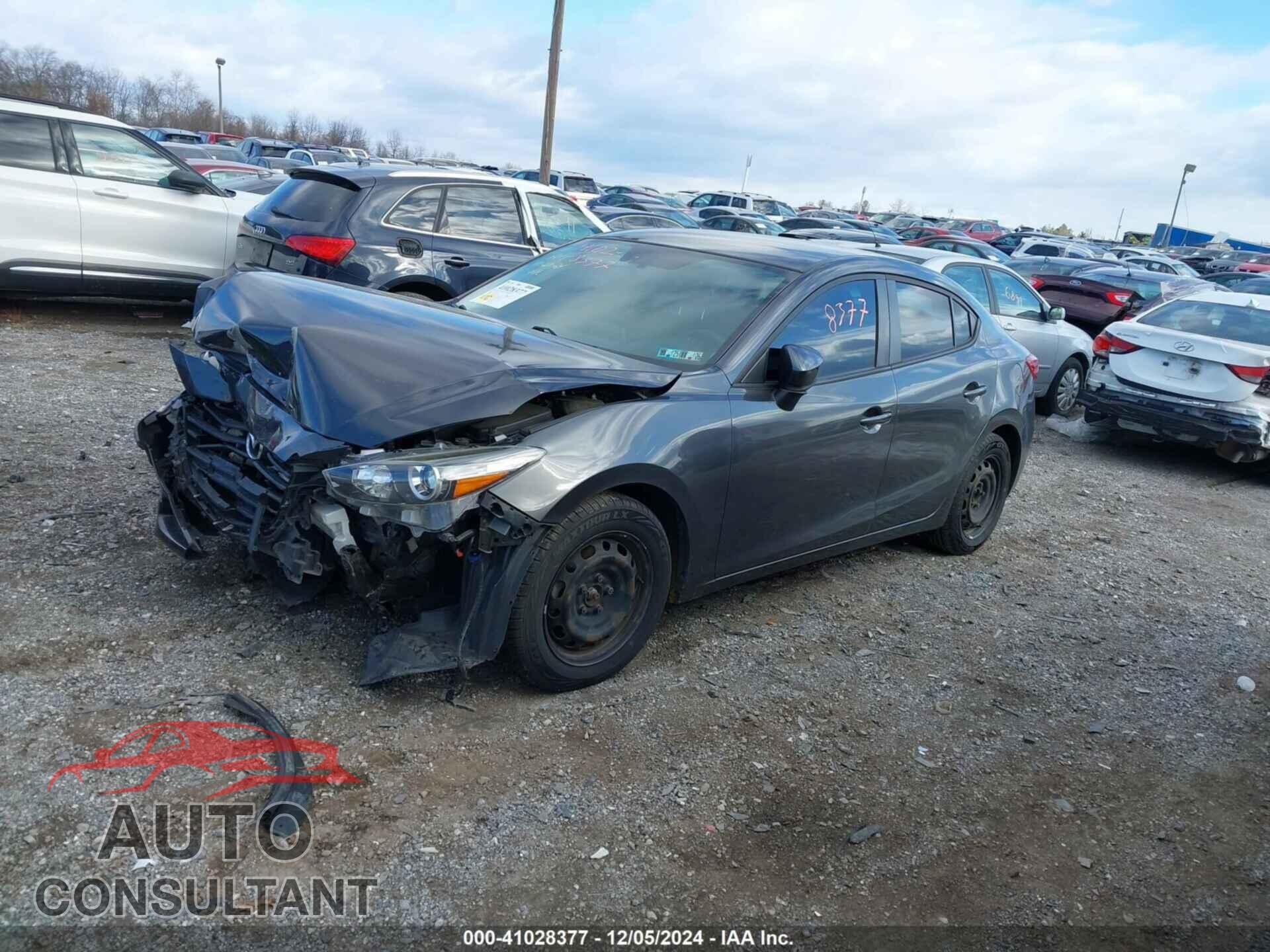 MAZDA MAZDA3 2017 - JM1BN1U77H1100514