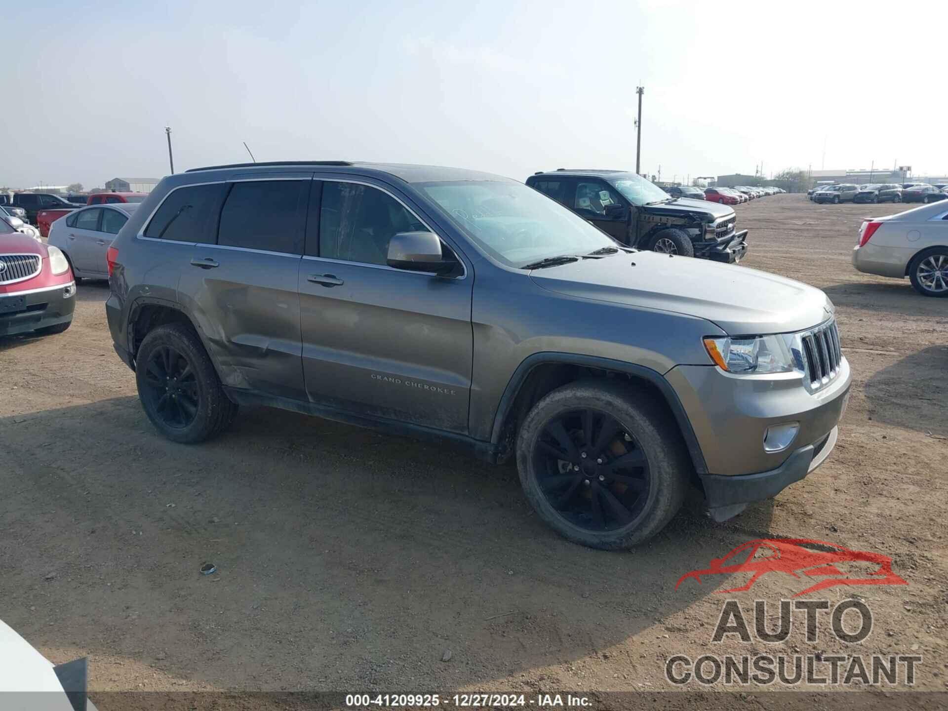 JEEP GRAND CHEROKEE 2013 - 1C4RJEAT3DC589169