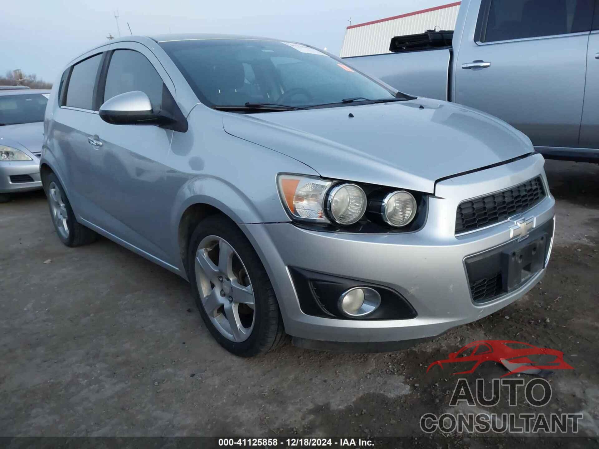 CHEVROLET SONIC 2014 - 1G1JE6SB3E4117202