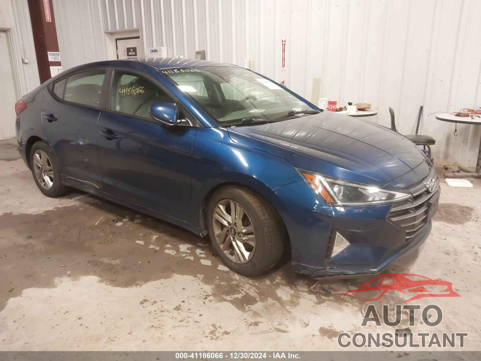 HYUNDAI ELANTRA 2019 - 5NPD84LF0KH458287