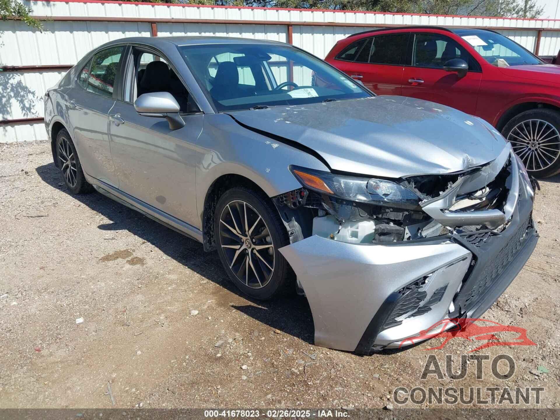 TOYOTA CAMRY 2023 - 4T1G11AK5PU772106