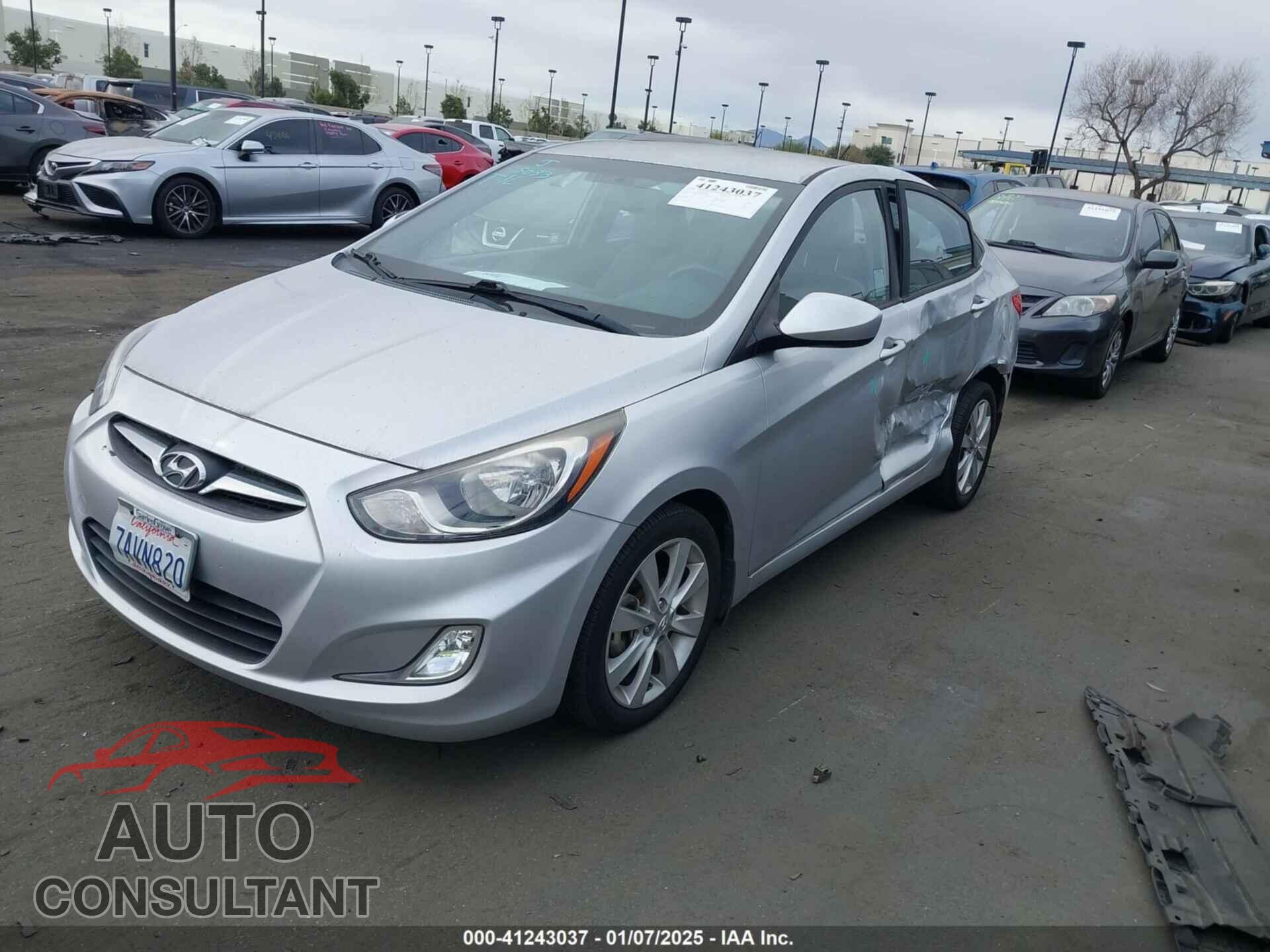 HYUNDAI ACCENT 2013 - KMHCU4AE0DU426168